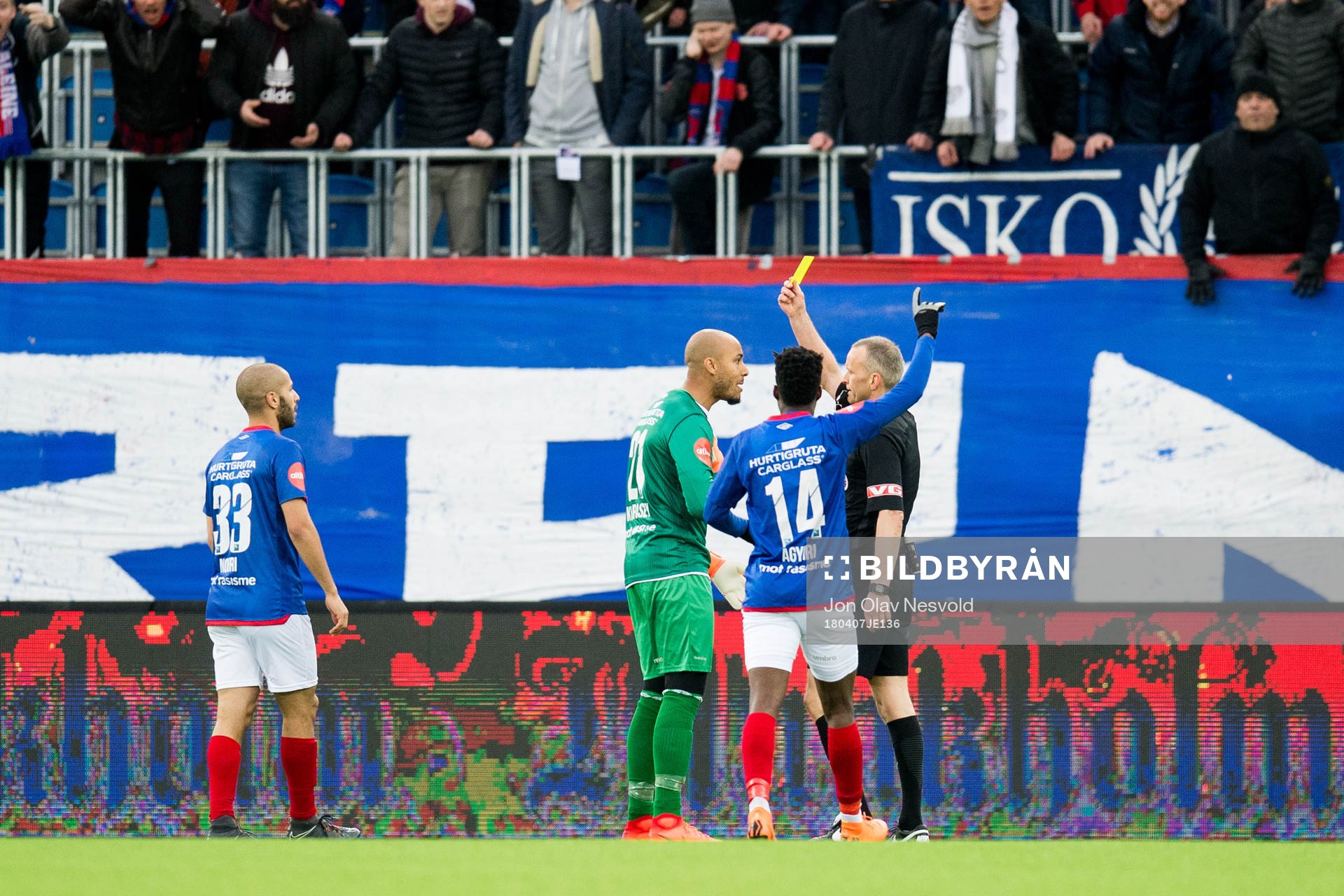 Goalkeeper Adam Larsen Kwarasey of Vålerenga gets a yellow