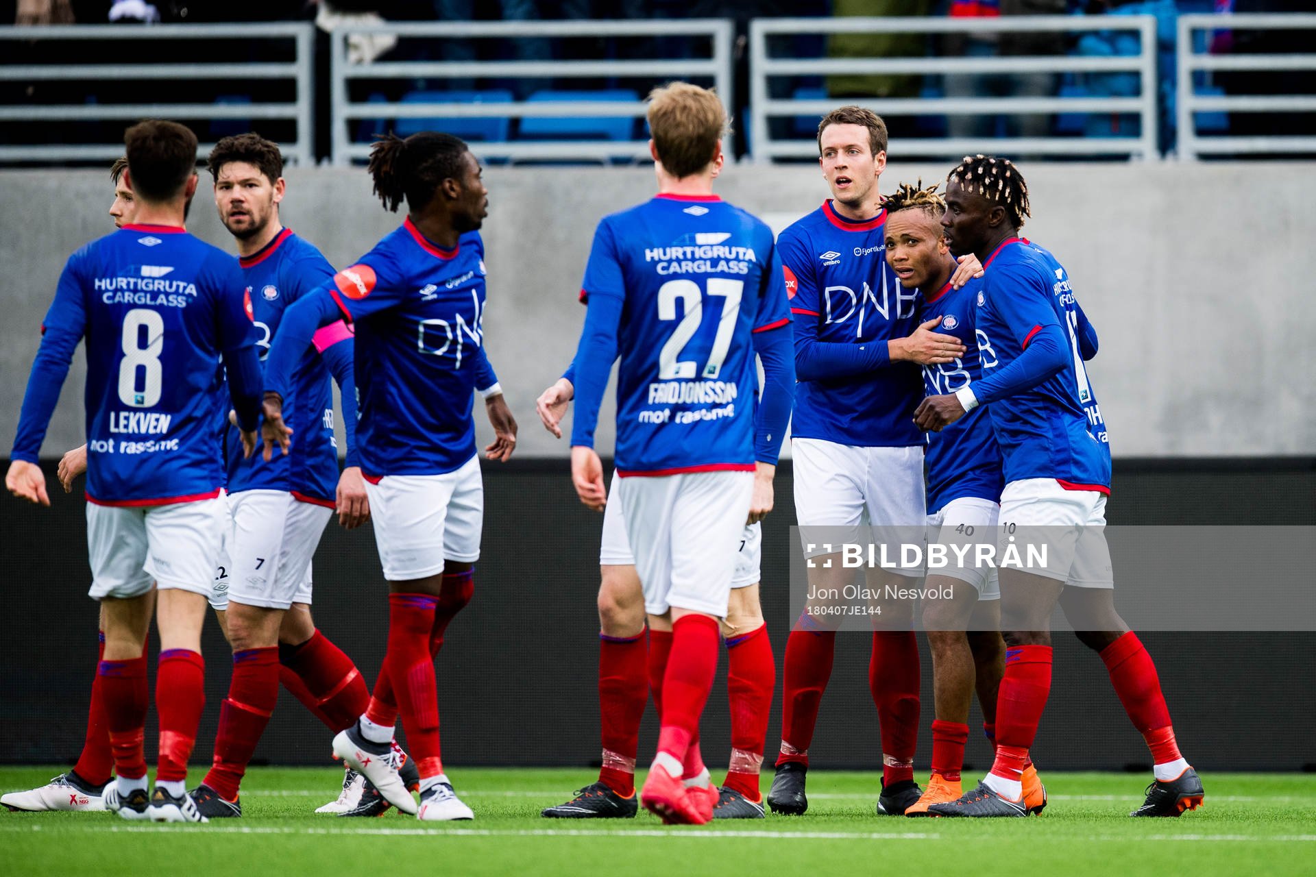 Chidera Ejuke of Vålerenga celebrates 1-1 with his