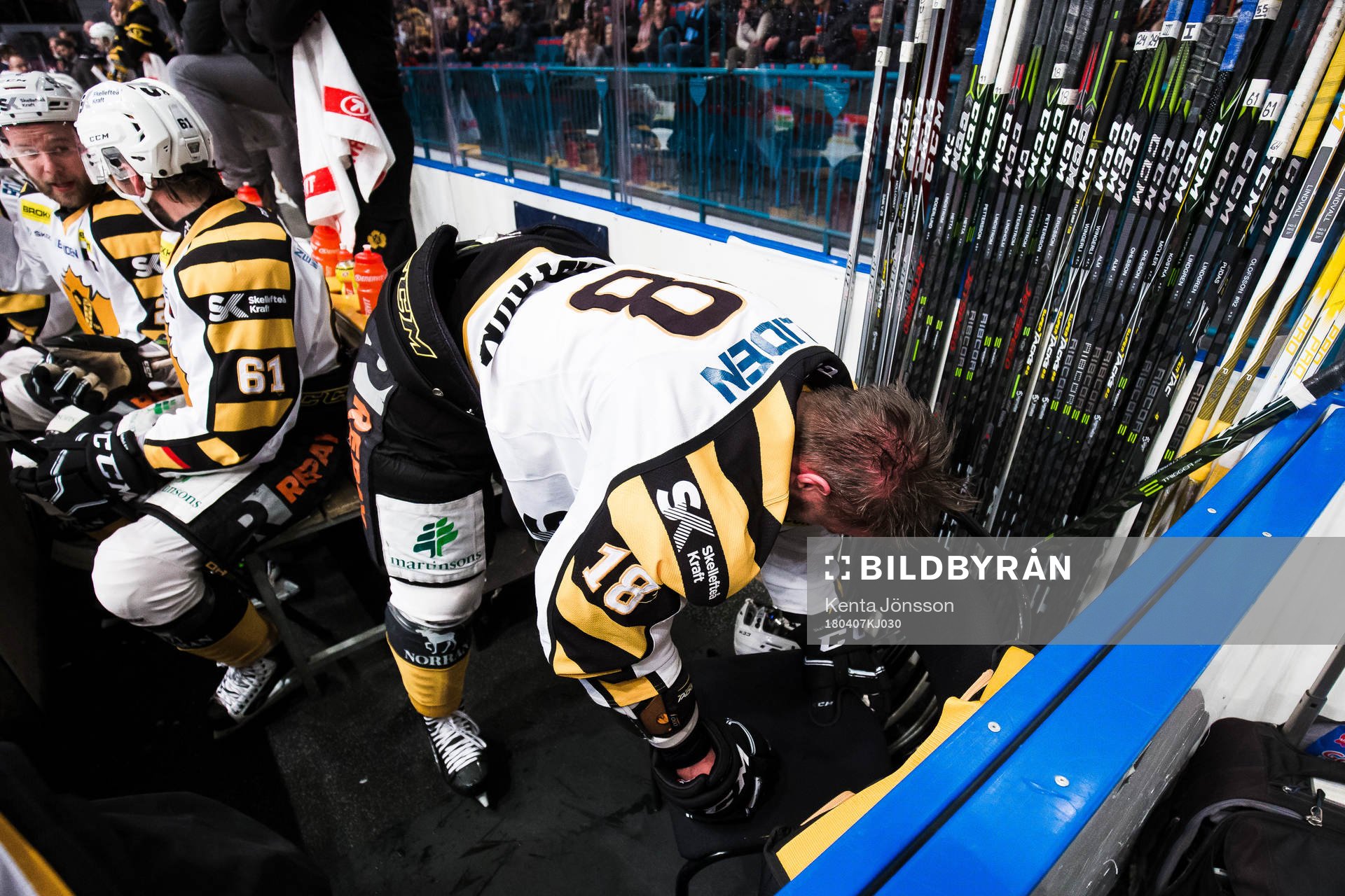 Skellefteås Pontus Petterström har skadat sig