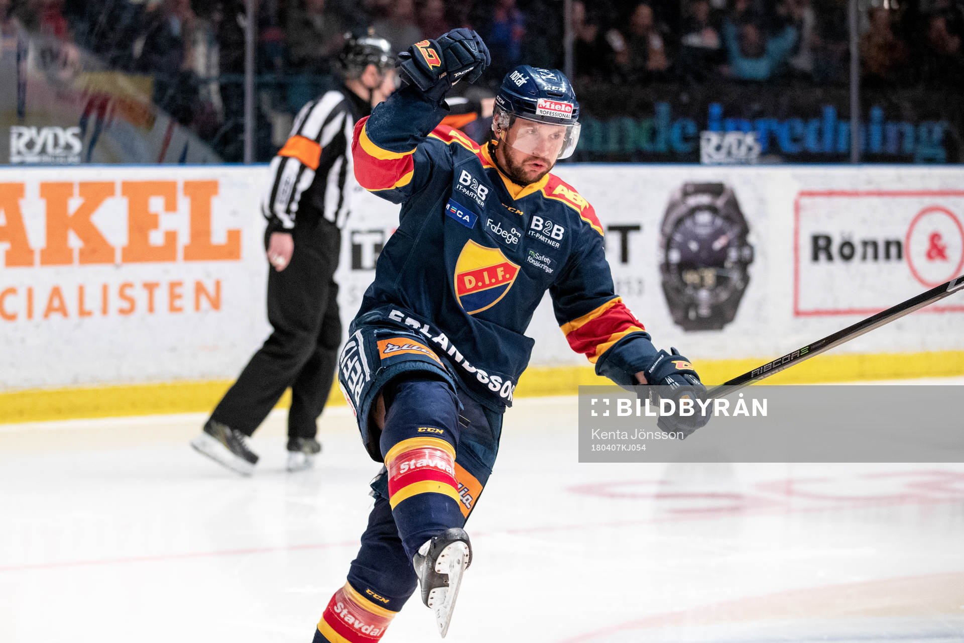 Djurgårdens Niclas Bergfors jublar