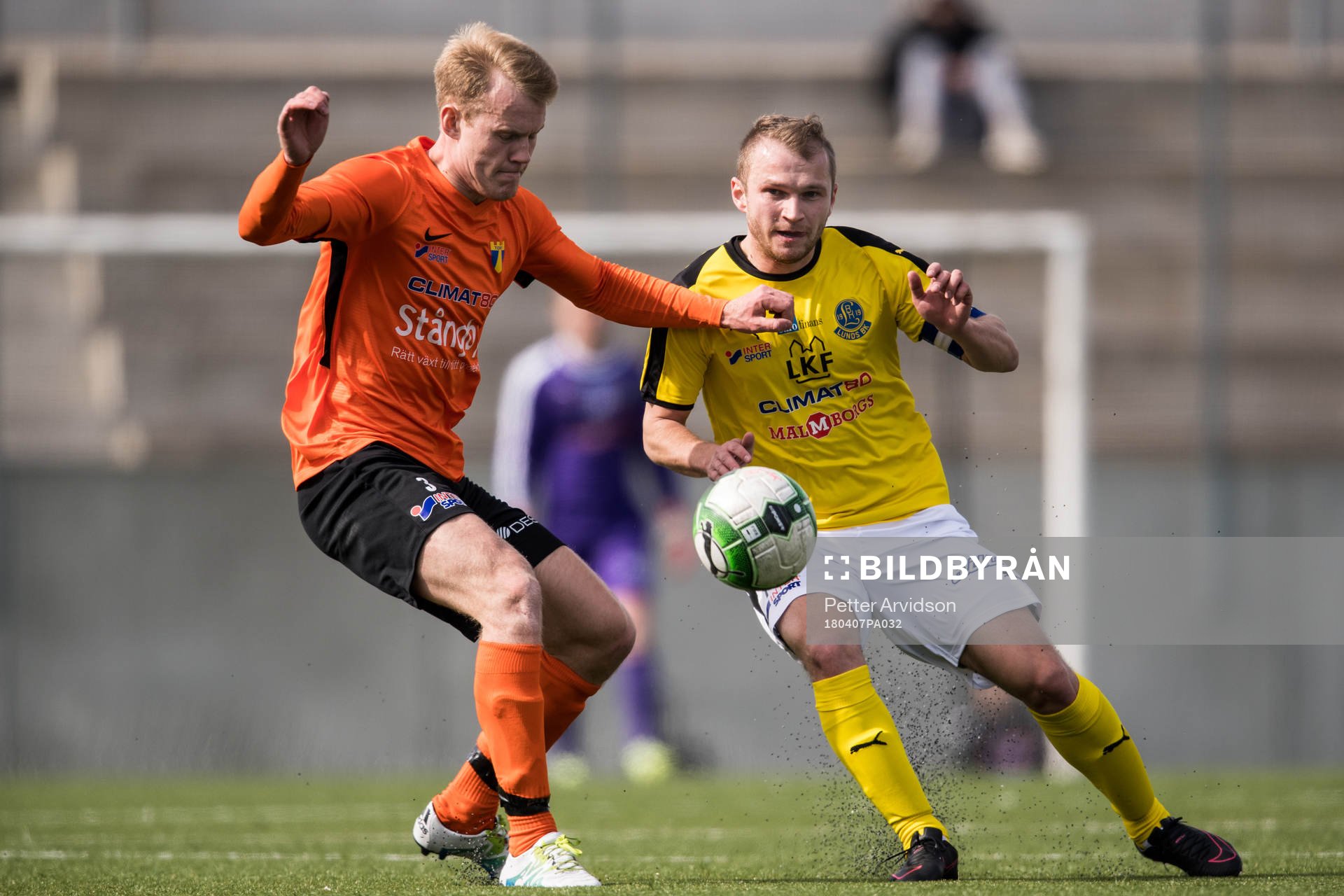 Torns Adam Olofsson och Lunds Admir Osmancevic
