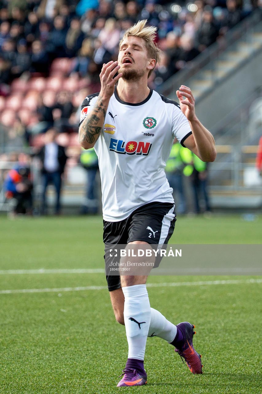 Örebros Daniel Björnquist deppar