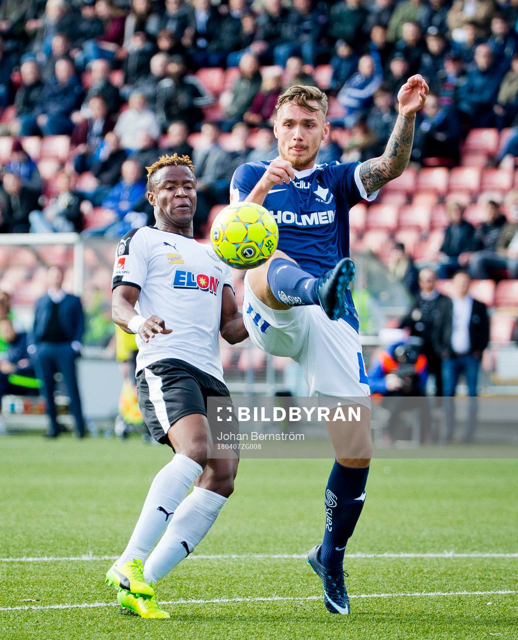 Örebros Kennedy Igboananike och Norrköpings Linus