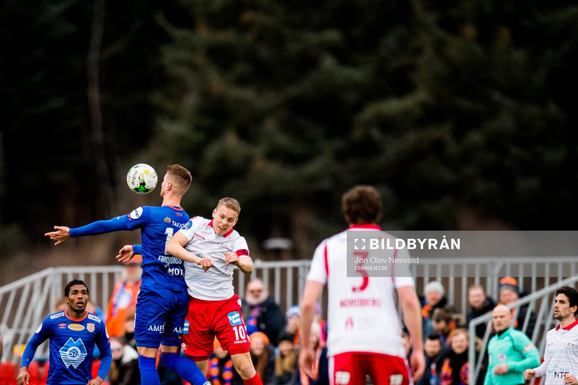 Holmbert Aron Fridjonsson of Aalesund and Jo Sondre Aas of