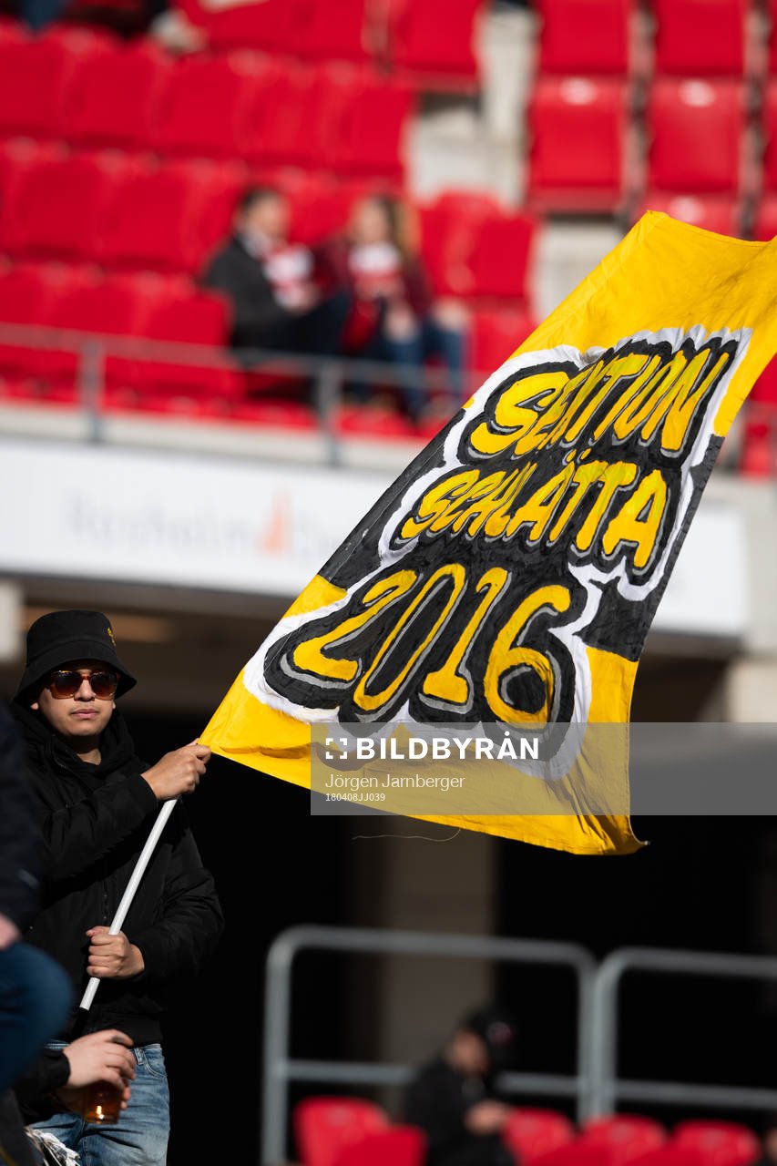 Elfsborgs supporter med flagga