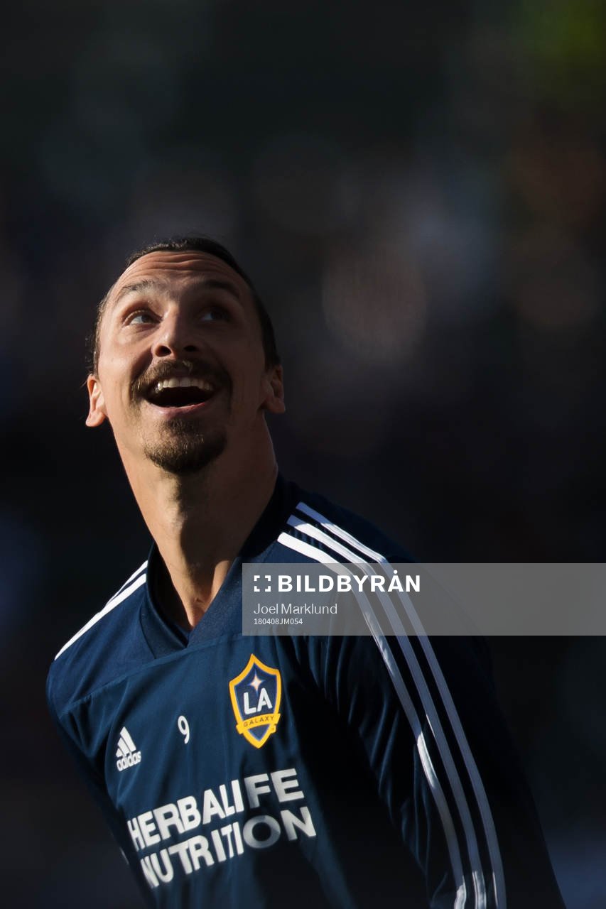 LA Galaxys Zlatan Ibrahimovic värmer upp
