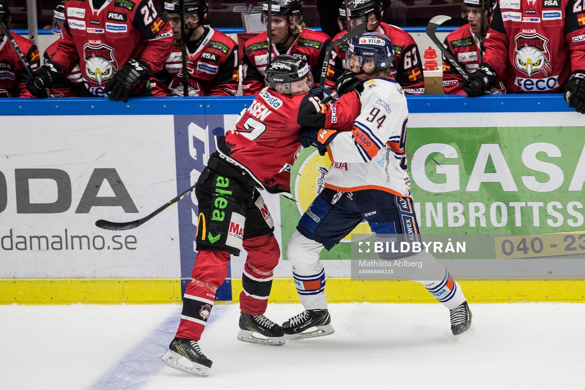 Malmö Redhawks Matias Lassen och Växjös Joel Persson