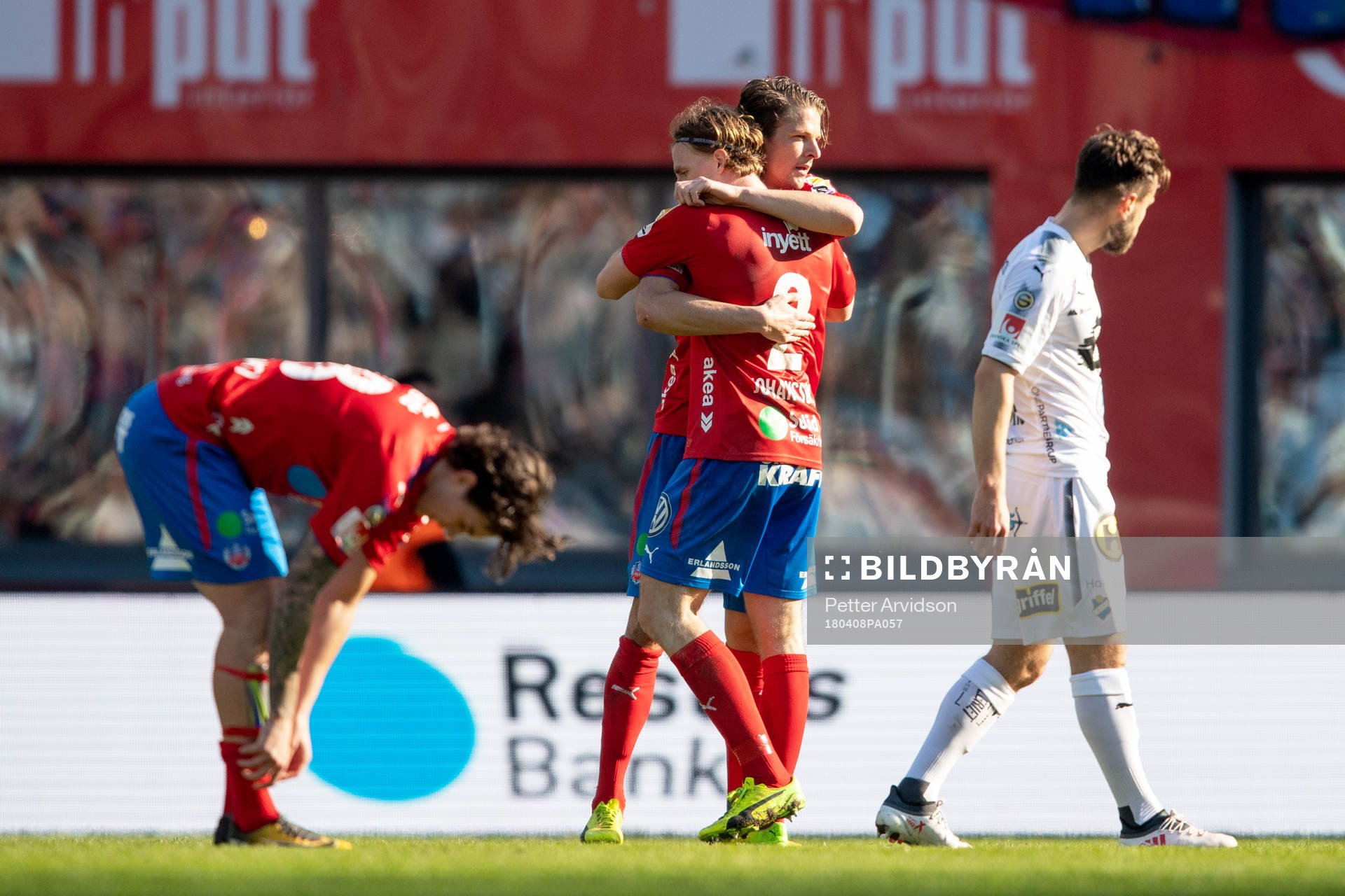 Helsingborgs Fredrik Liverstam och Carl Johansson jublar