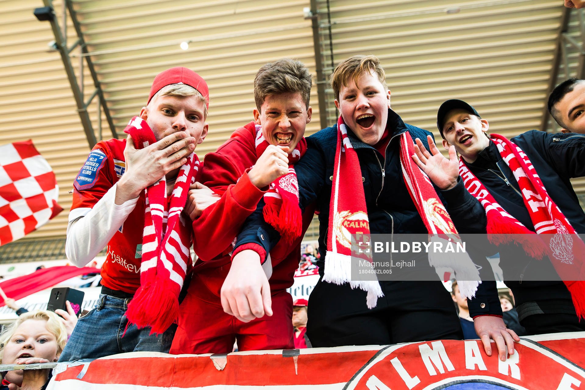 Kalmar supporter jublar
