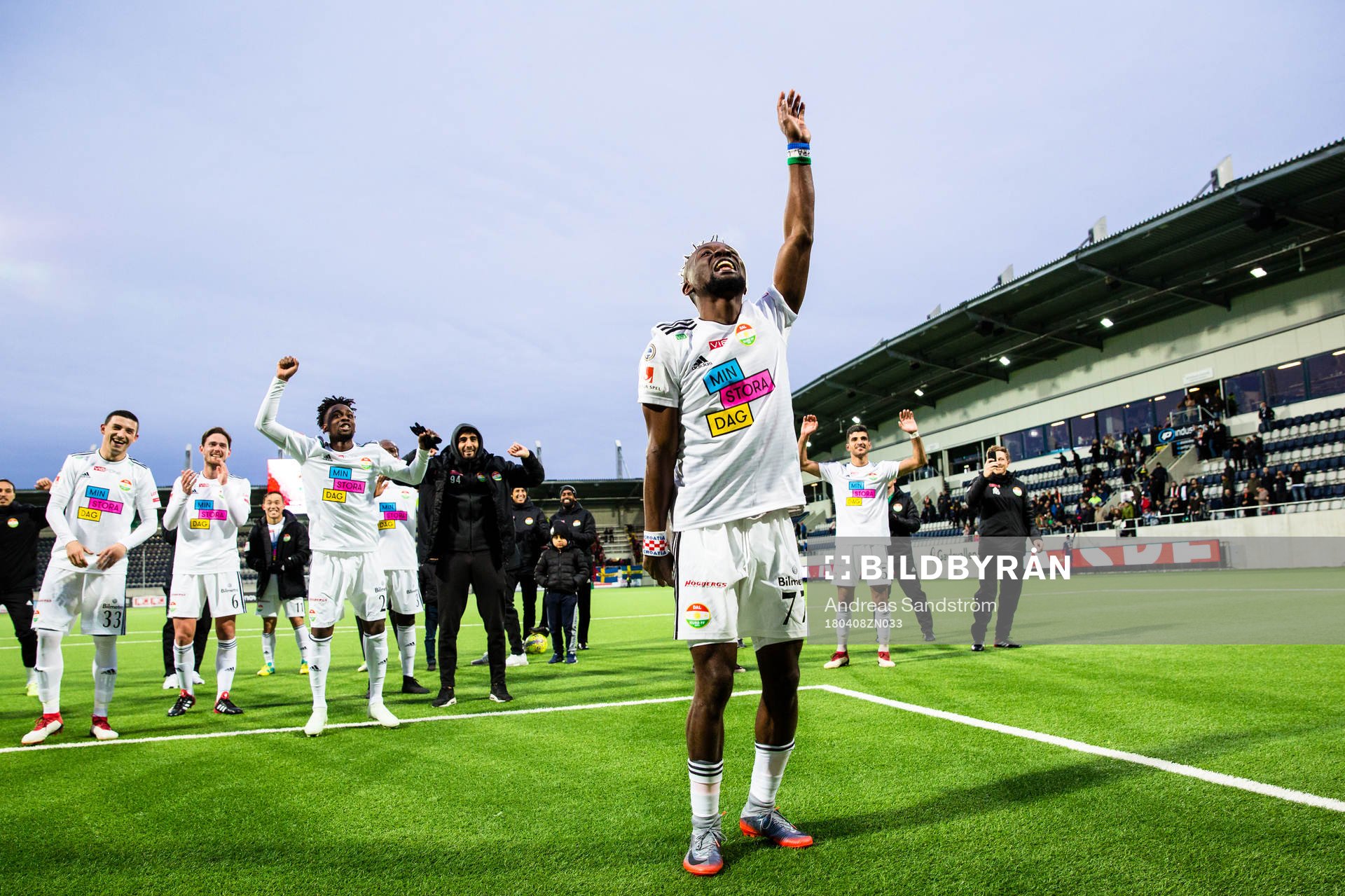 Dalkurds spelare med tvåmålskytten Mohamed Buya Turay