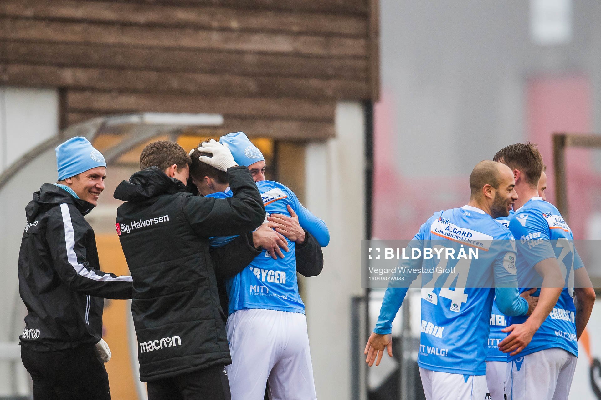 Axel Kryger of Sandnes Ulf celebrates with Bojan Zajic,