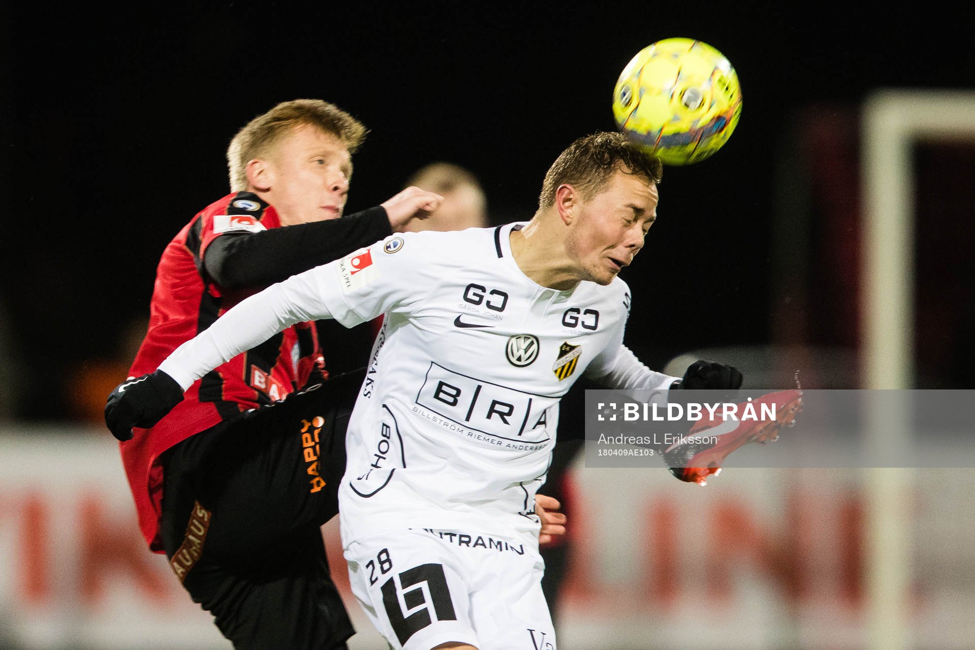 Brommapojkarnas Gustav Sandberg Magnusson och Häckens Adam