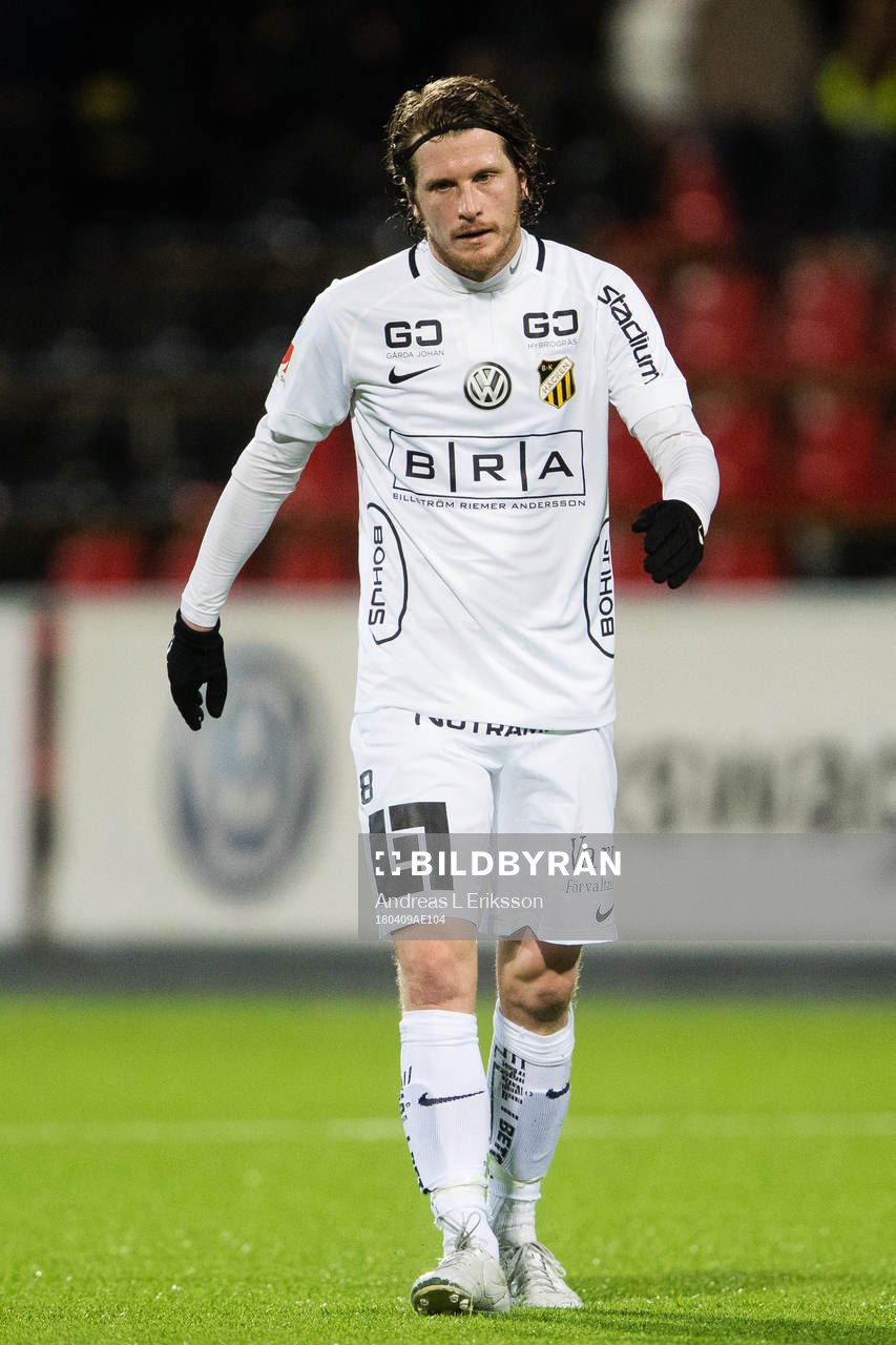 Häckens Erik Friberg deppar