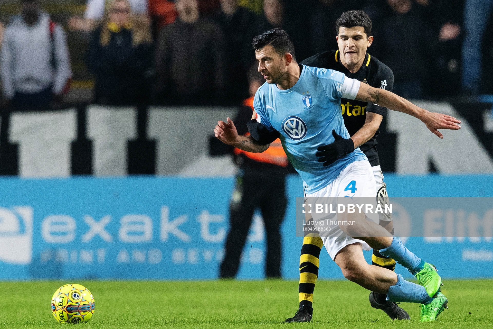 s Tarik Elyounoussi