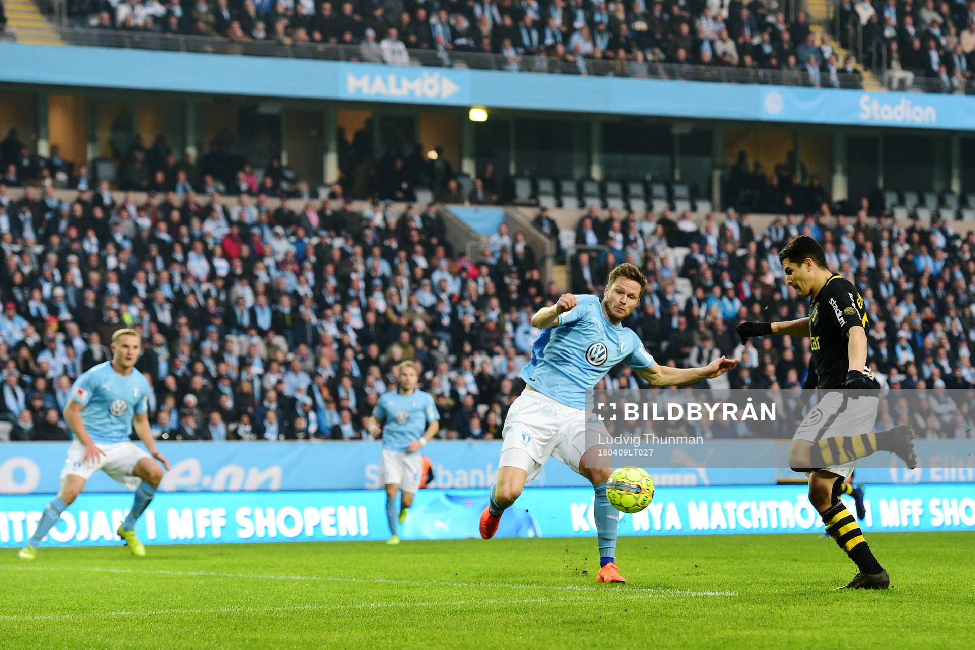 s Tarik Elyounoussi