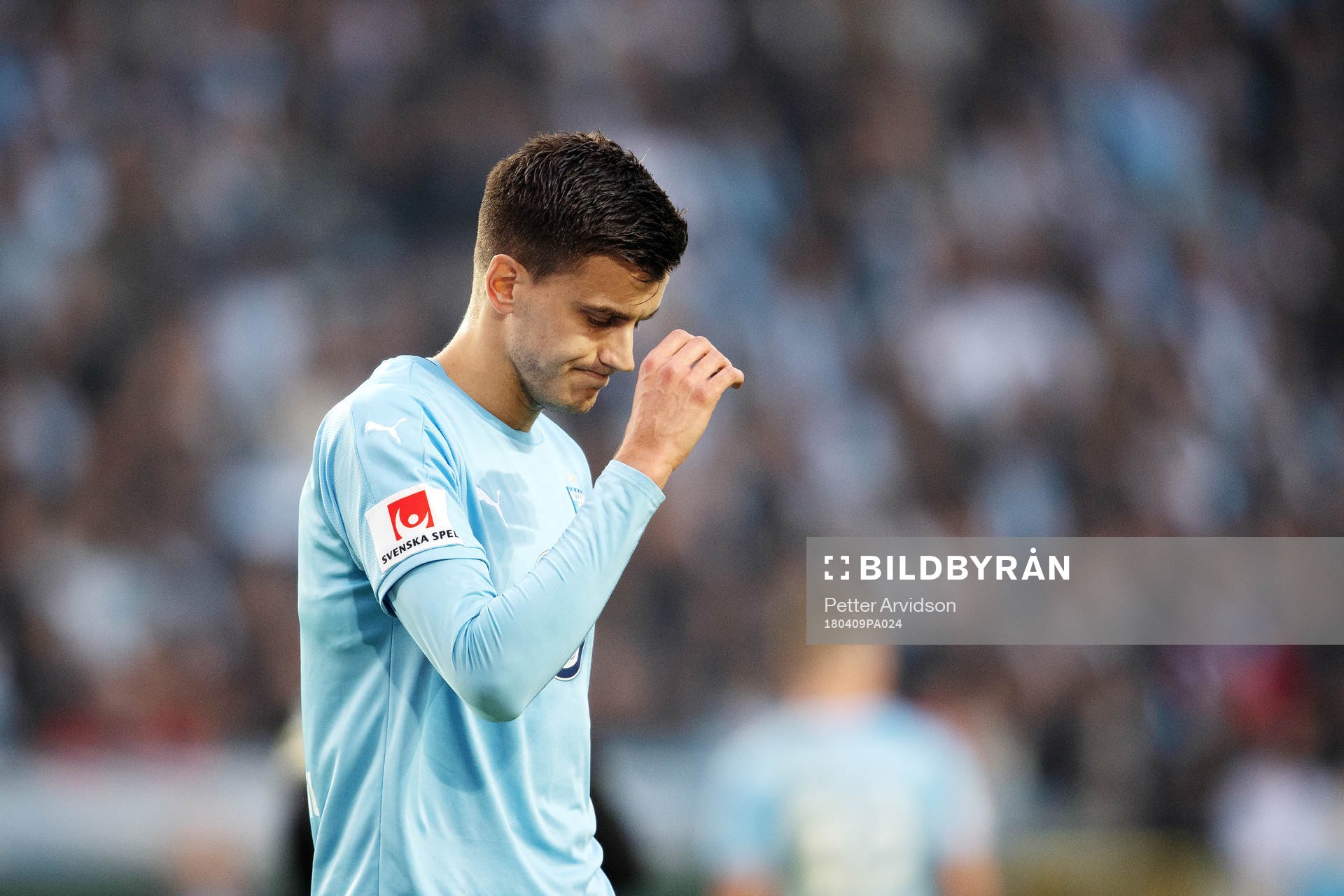 Malmö FFs Alexander Jeremejeff deppar