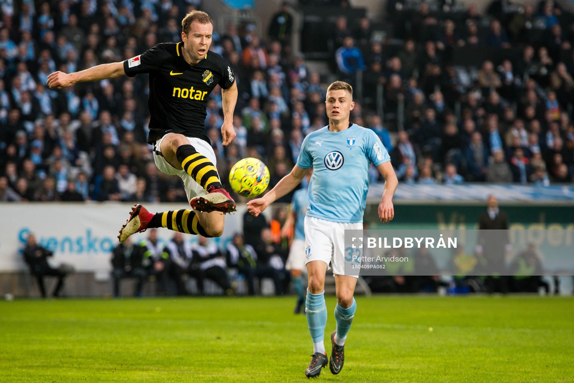 s Per Karlsson och Malmö FFs Mattias Svanberg