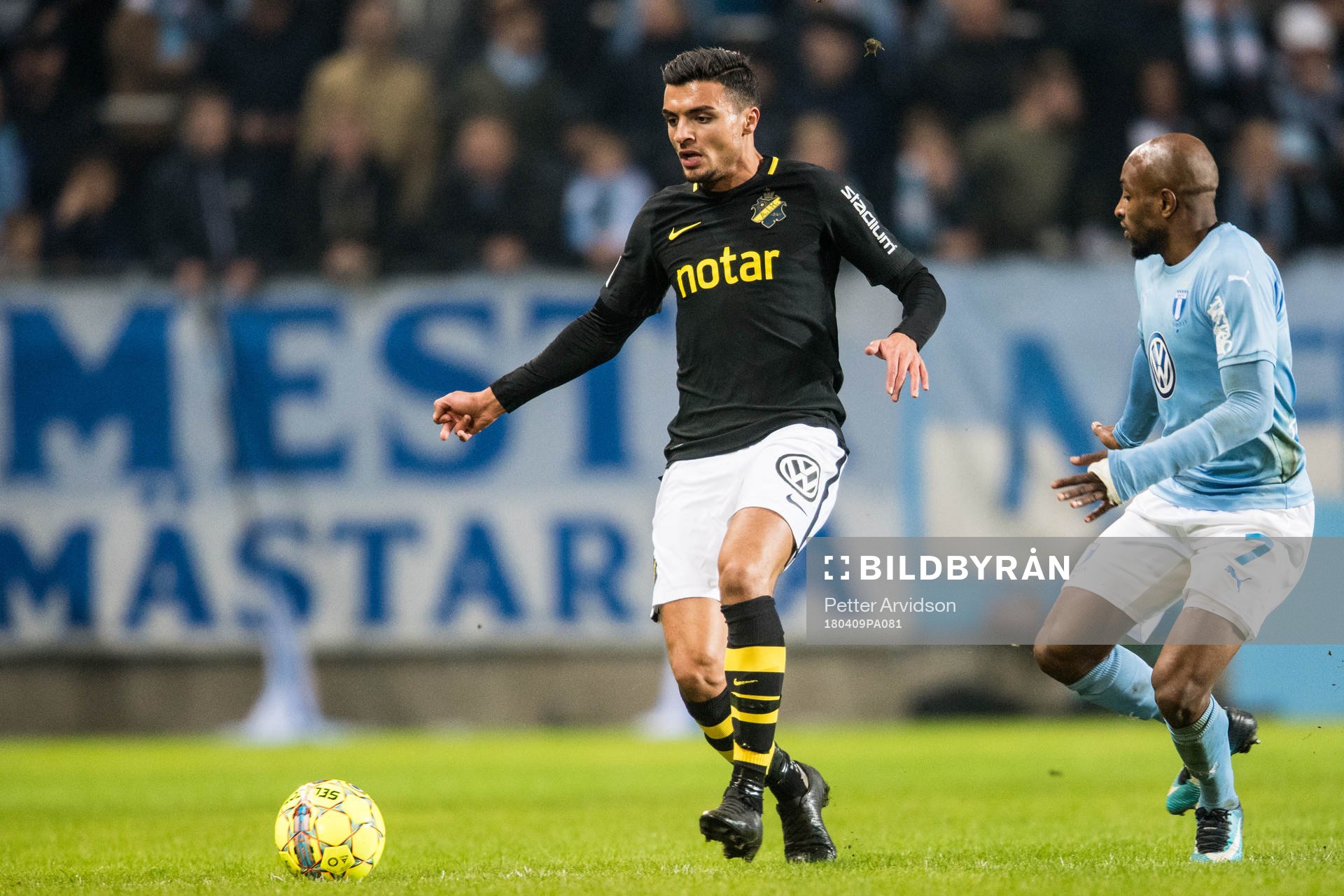 s Ahmed Yasin och Malmö FFs Fouad Bachirou