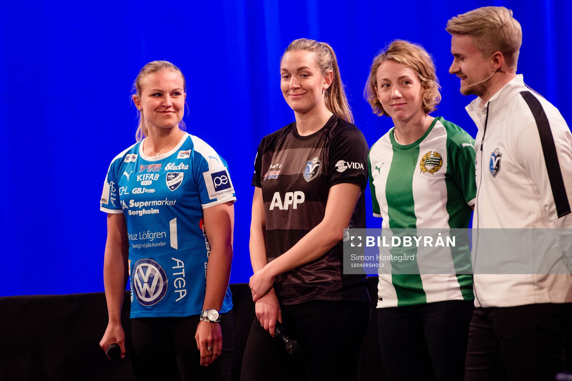 Elin Bergqvist, IFK Kalmar, Jennie Nordin, Växjö DFF och Olga Ekblom, Hammarby under upptaktsträffen för Damallsvenskan i fotboll den 9 april 2018 i Stockholm.