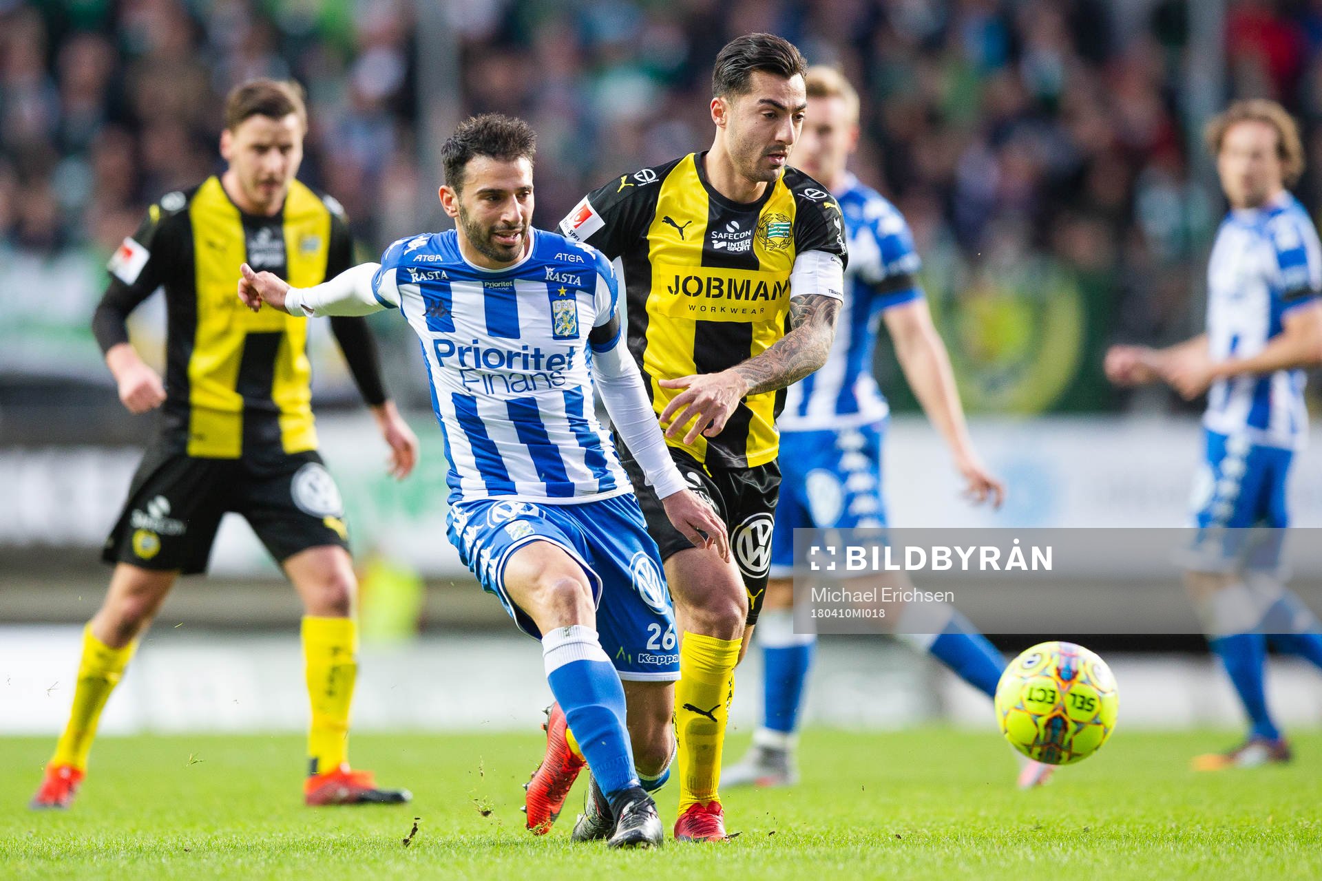 IFK Göteborgs André Calisir och Hammarbys Jiloan Hamad i