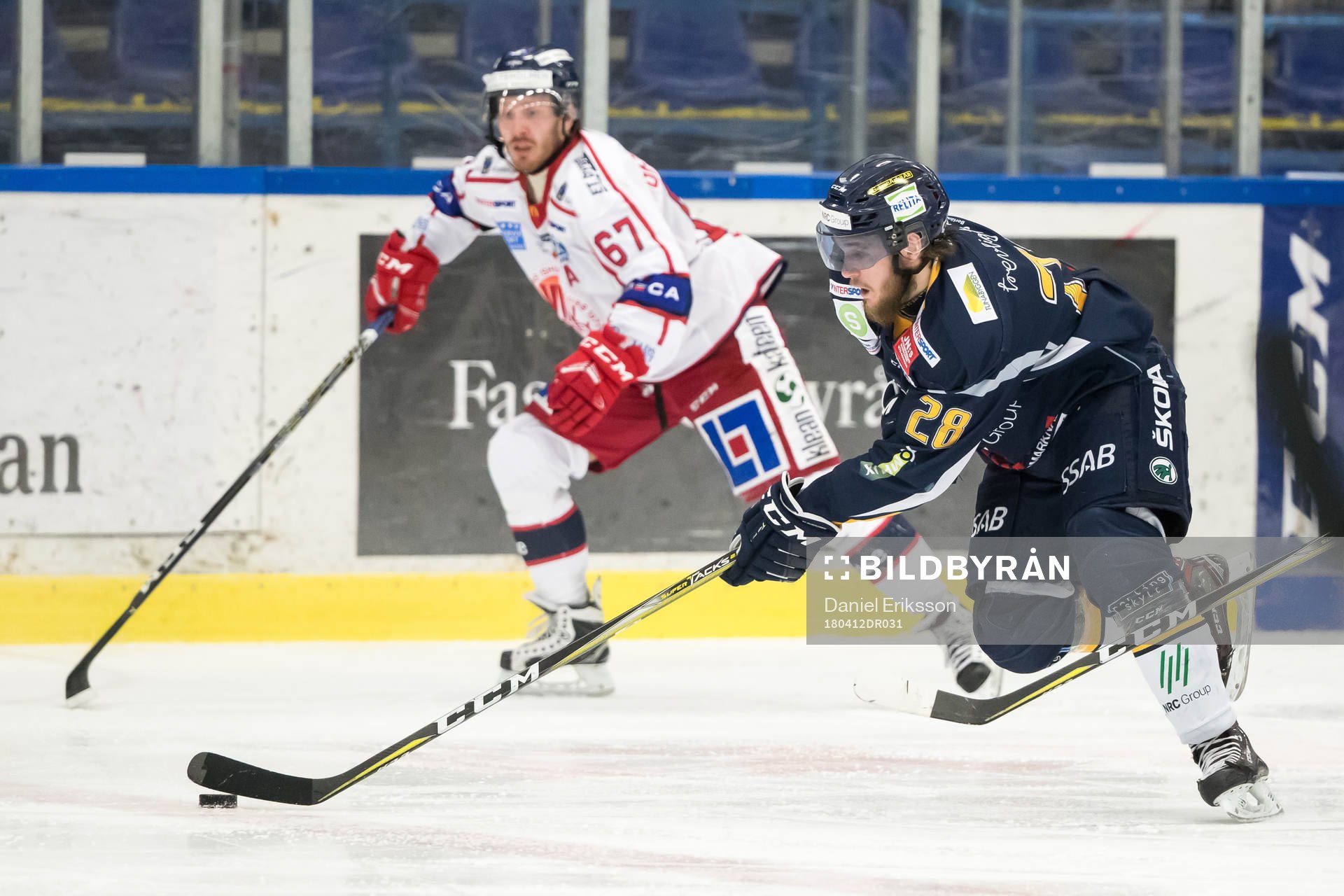 Borlänges Rasmus Rundgren   i ishockeymatchen i kval till
