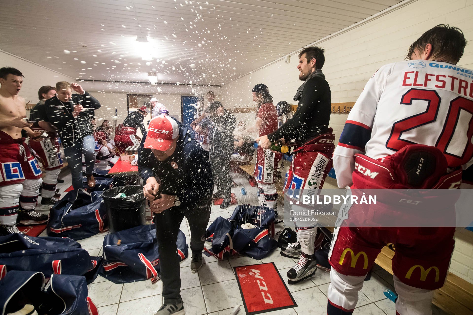 Västerviks spelarna jublar