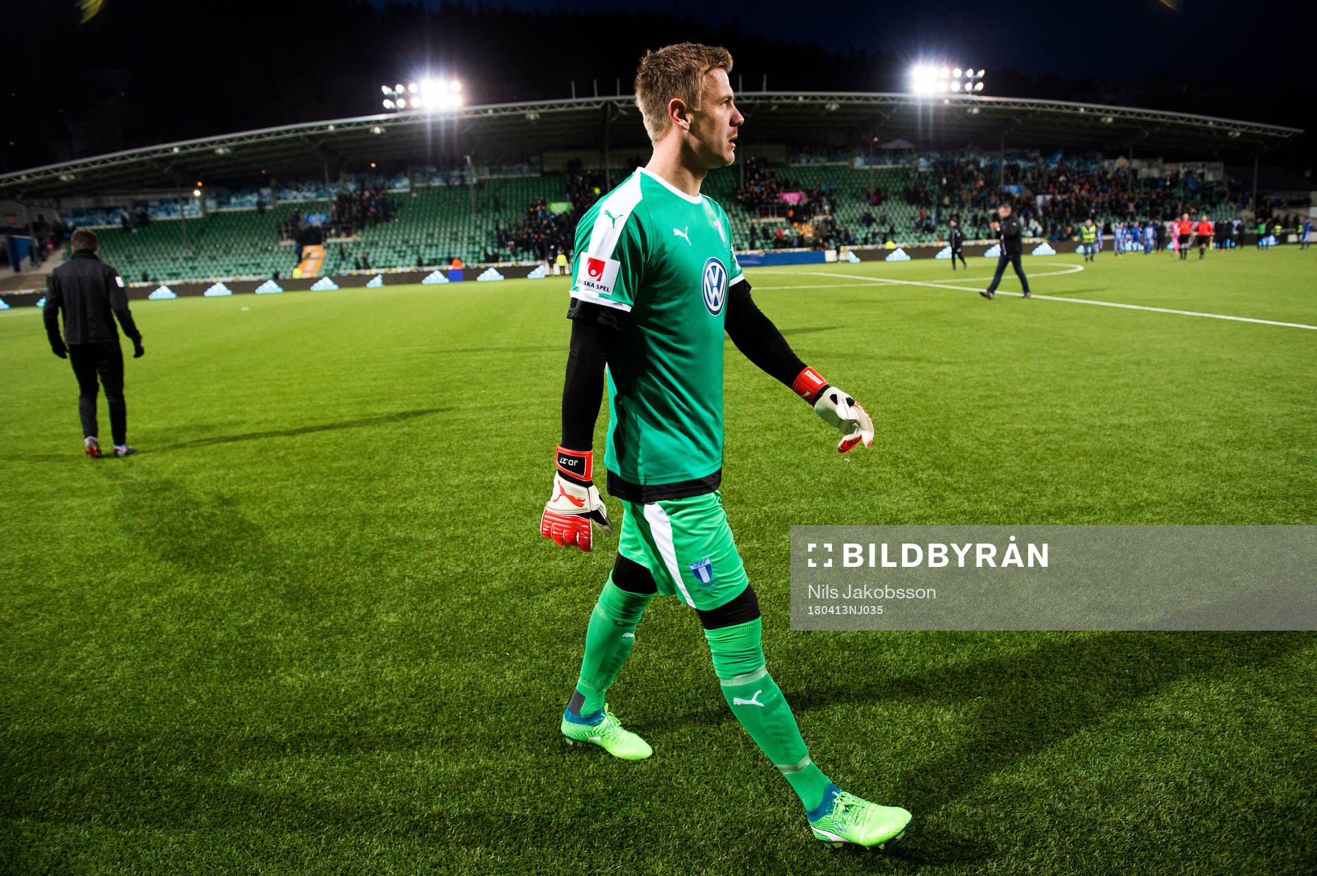 Malmö FFs målvakt Johan Dahlin deppar
