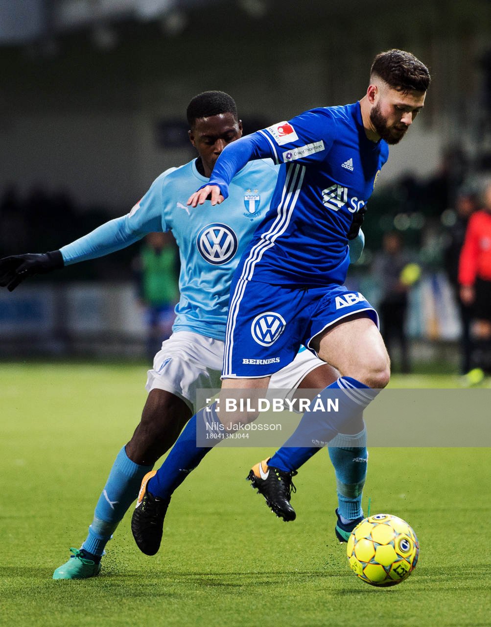 Malmö FFs Isak Ssewankambo och Sundsvalls Jonathan Tamimi