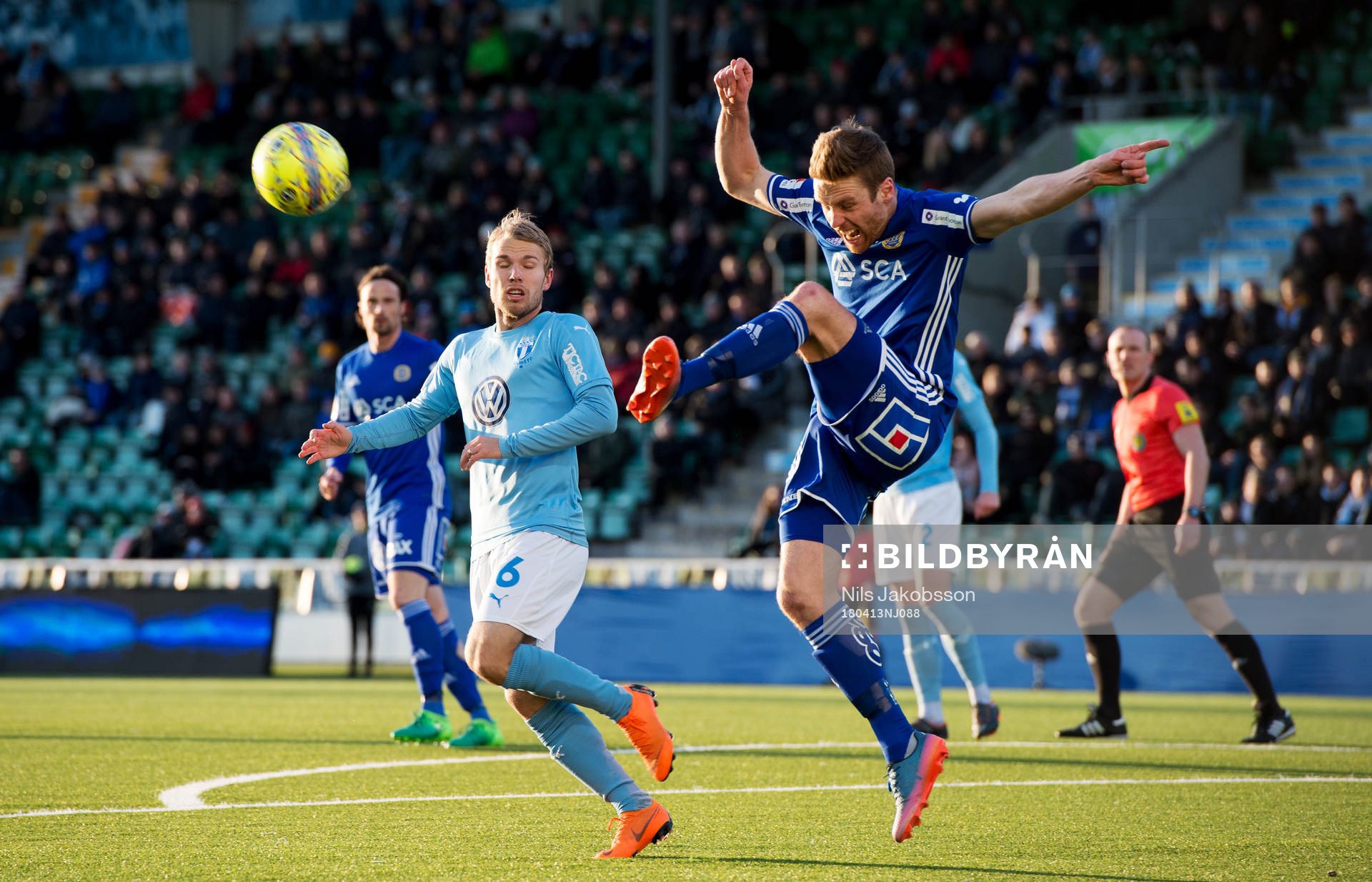 Malmö FFs Oscar Lewicki och Sundsvalls David Myrestam