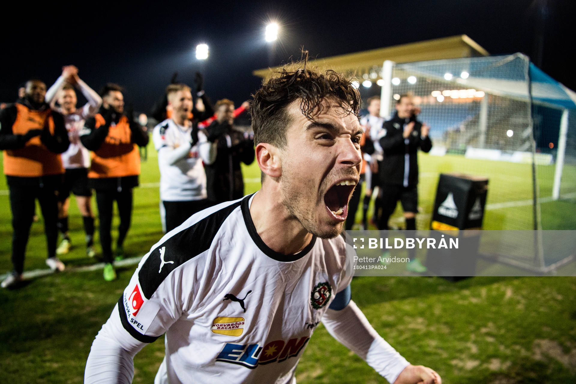 Örebros Nordin Gerzic jublar
