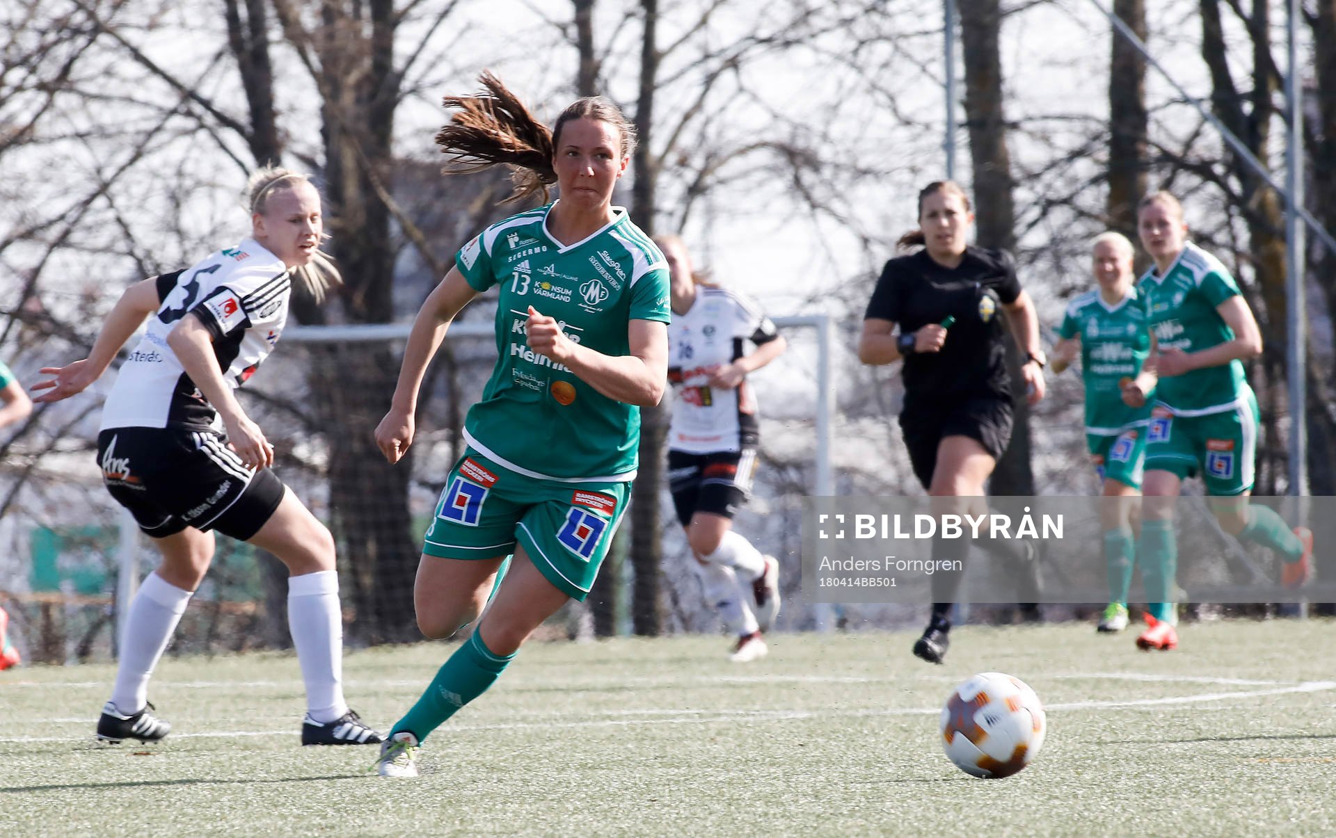 Mallbackens Linnea Berger och BK30s Sofia Frohm