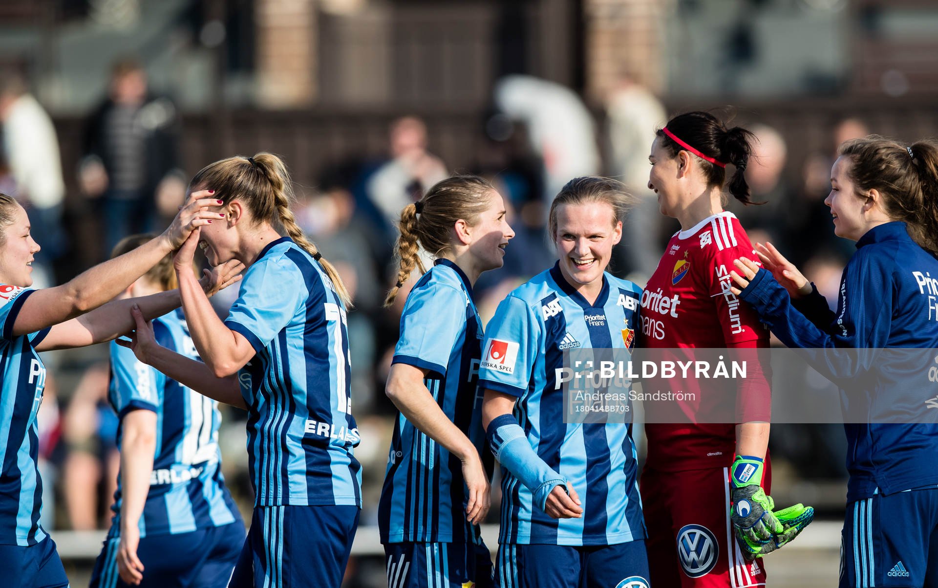 Djurgårdens spelare med tvåmålsskytten Michaela van