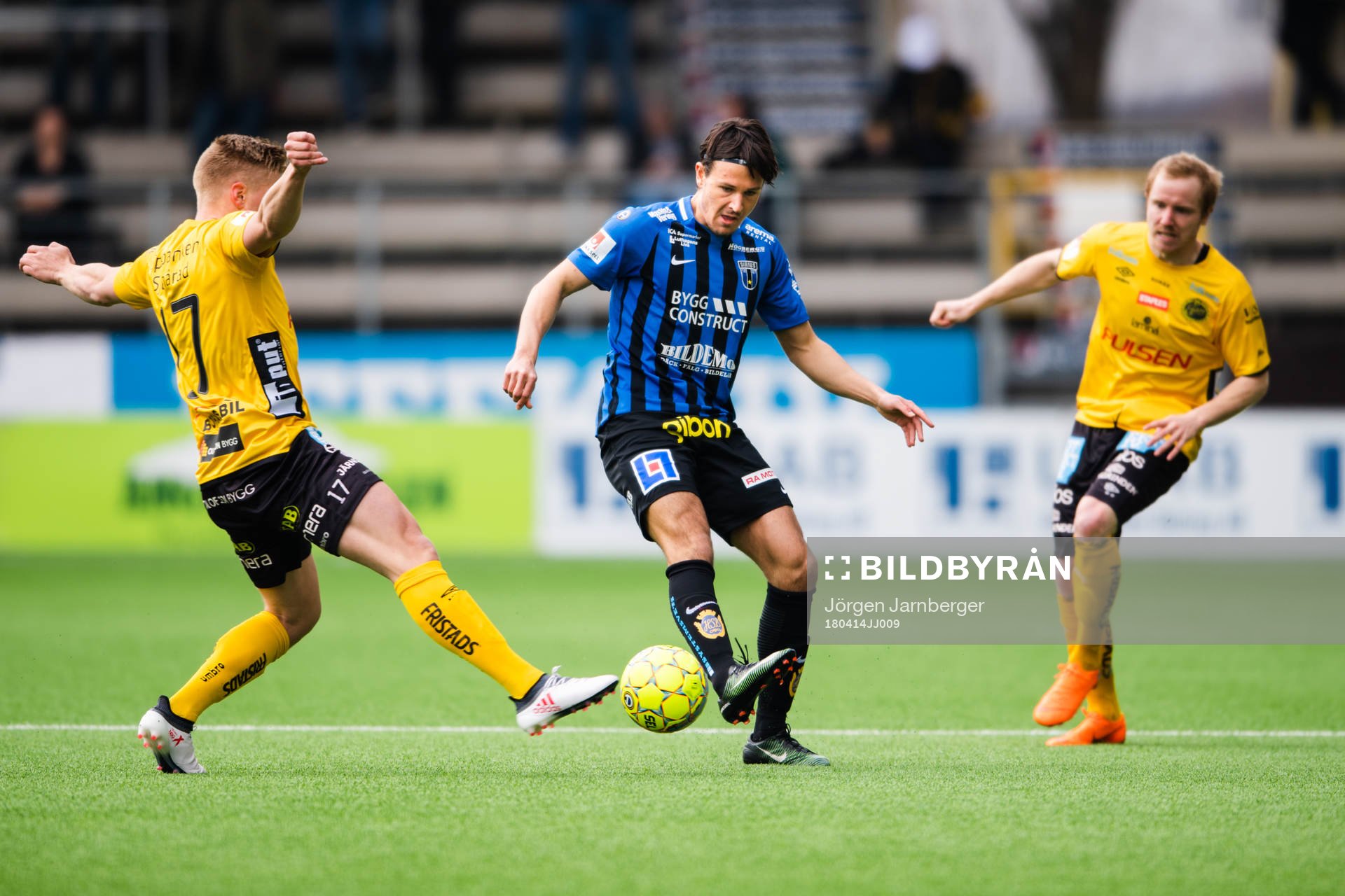 Sirius Stefano Vecchia och Elfsborgs Per Frick samt Simon