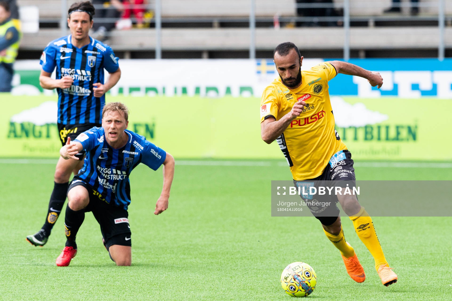 Elfsborgs Issam Jebali och Sirius Shkodran Maholli