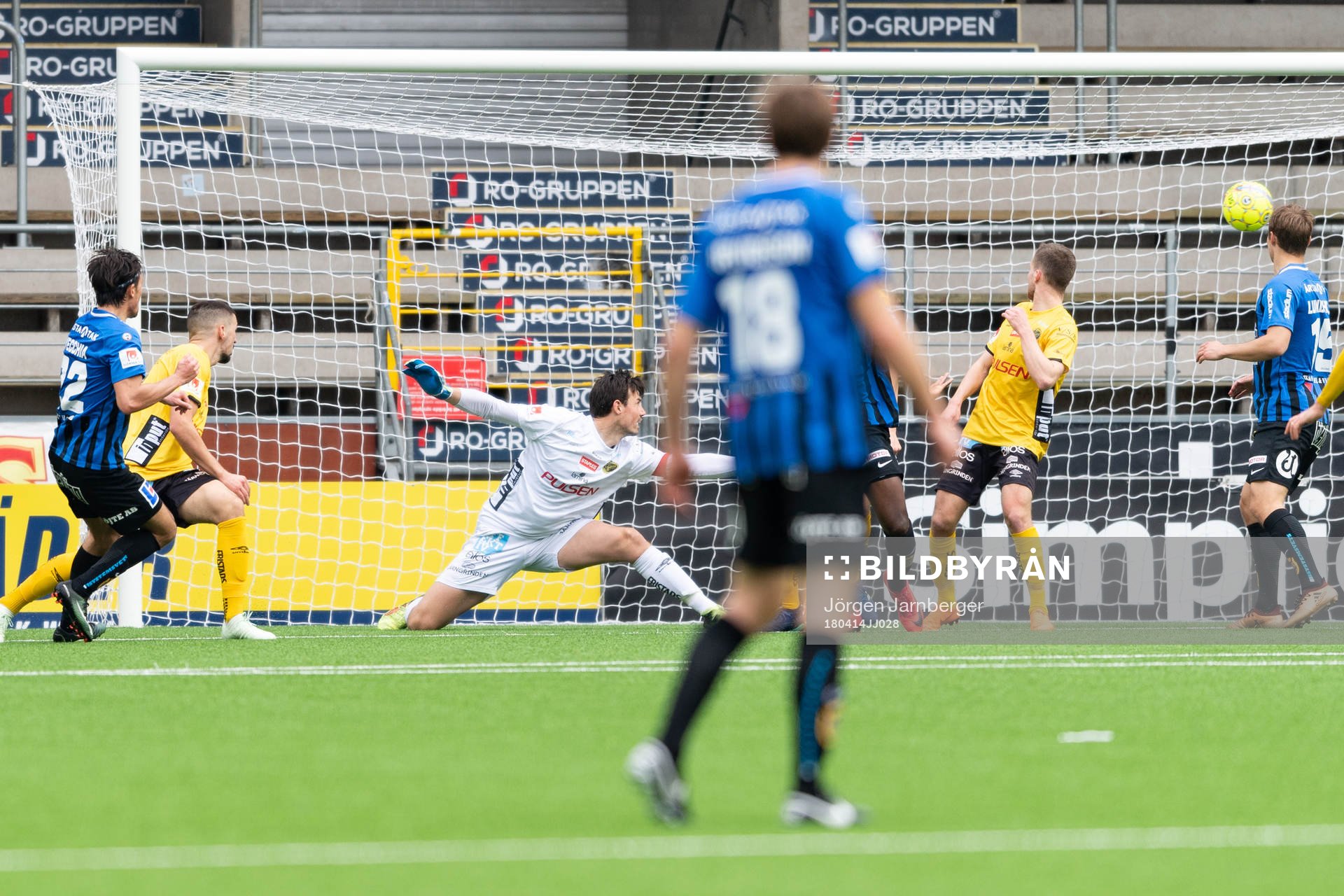 Sirius Stefano Vecchia skjuter 0-1