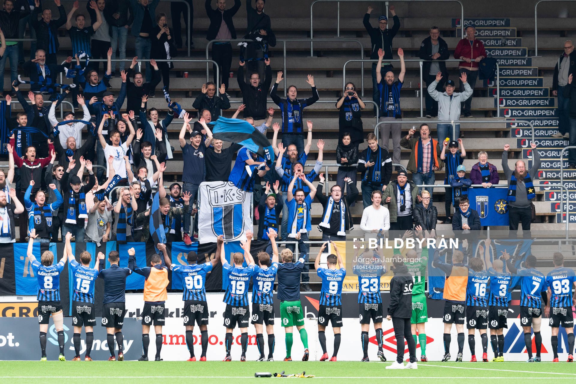 Sirius spelare tackar klacken