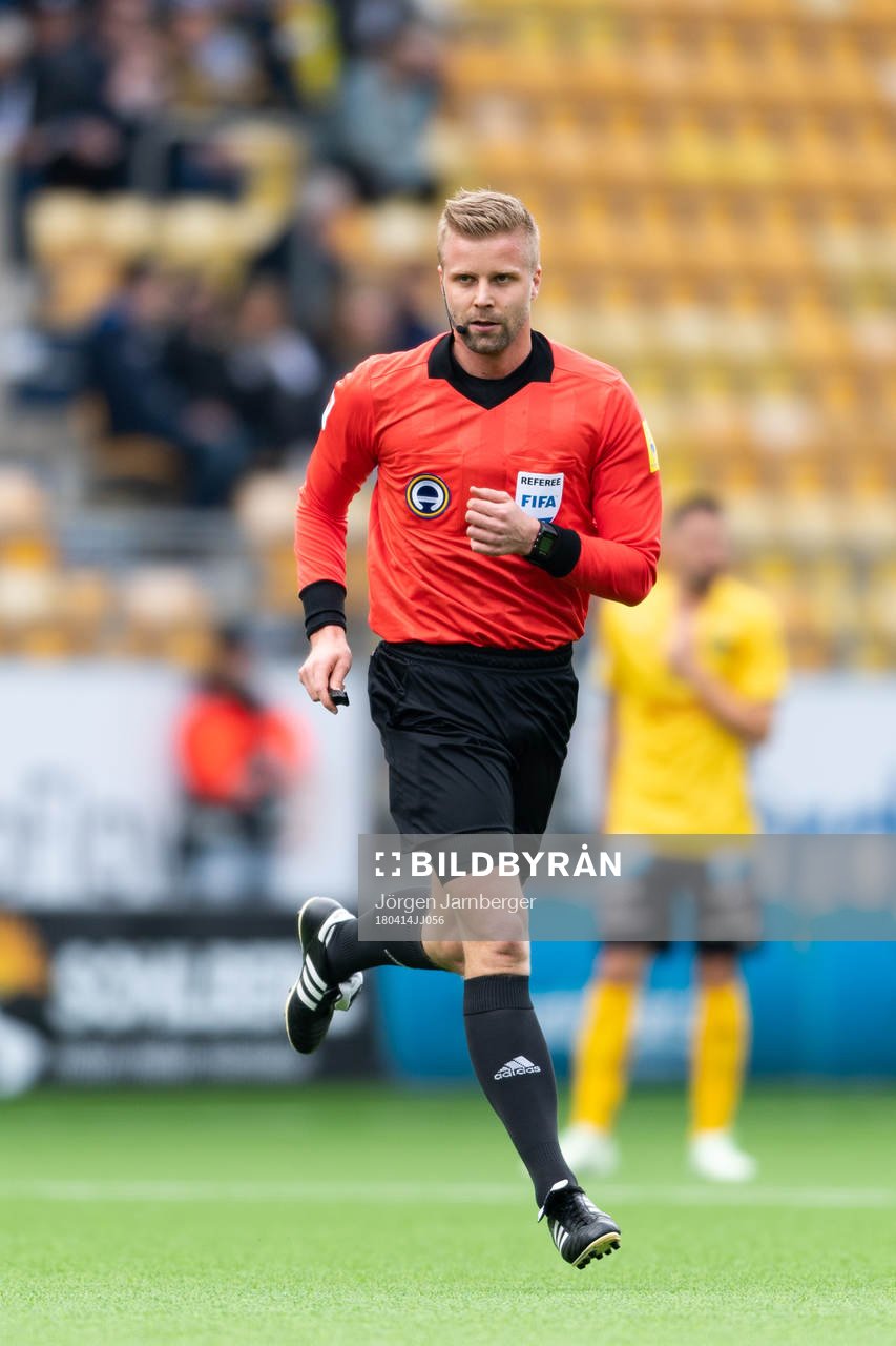 Domaren Glenn Nyberg