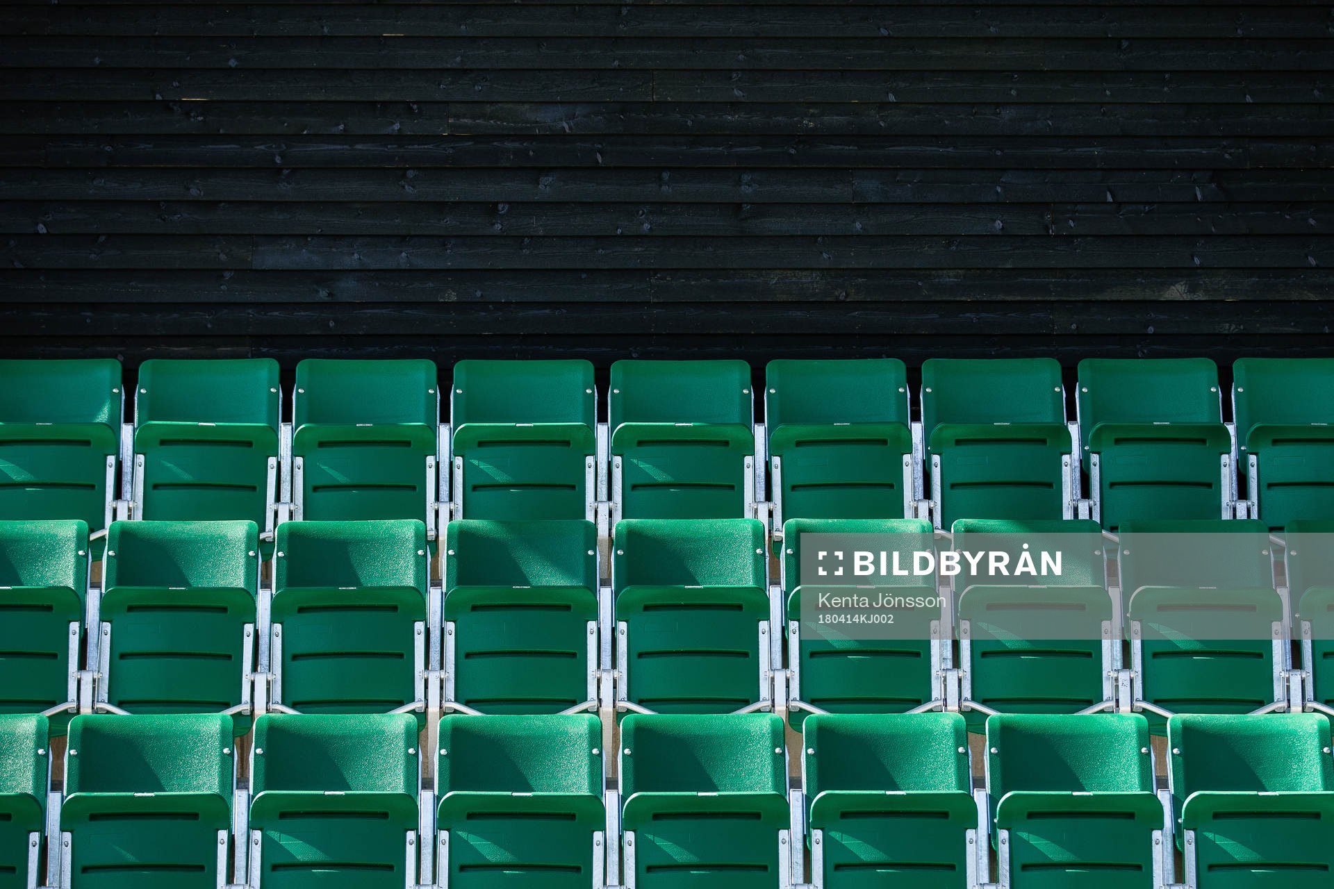 Stolar på nya huvudläktaren på Hammarby IP innan fotbollsmatchen i Damallsvenskan mellan Hammarby och Limhamn Bunkeflo den 14 April 2018 i Stockholm.