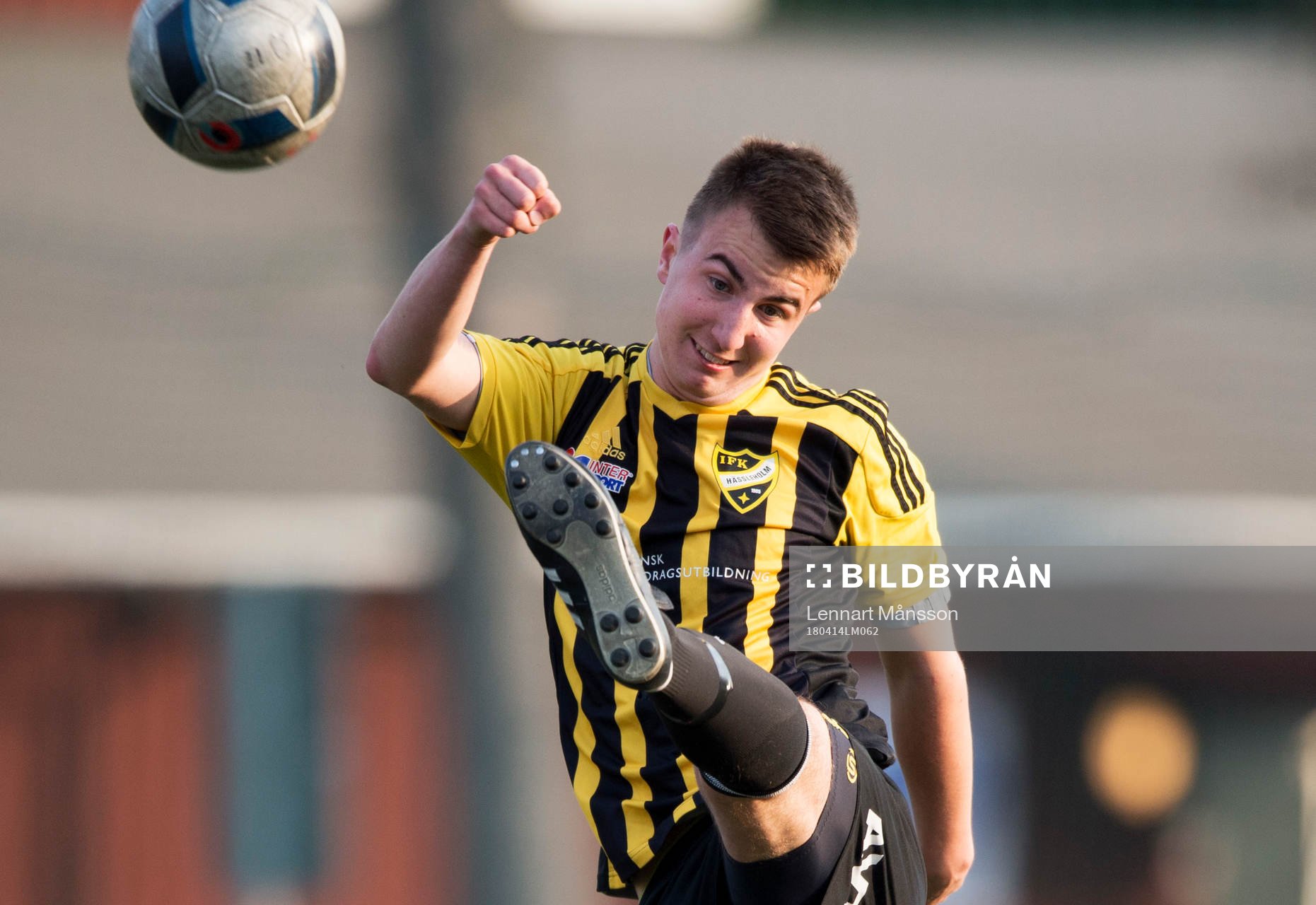 IFK Hässleholms Isak Olsson i matchen i division 2 mellan