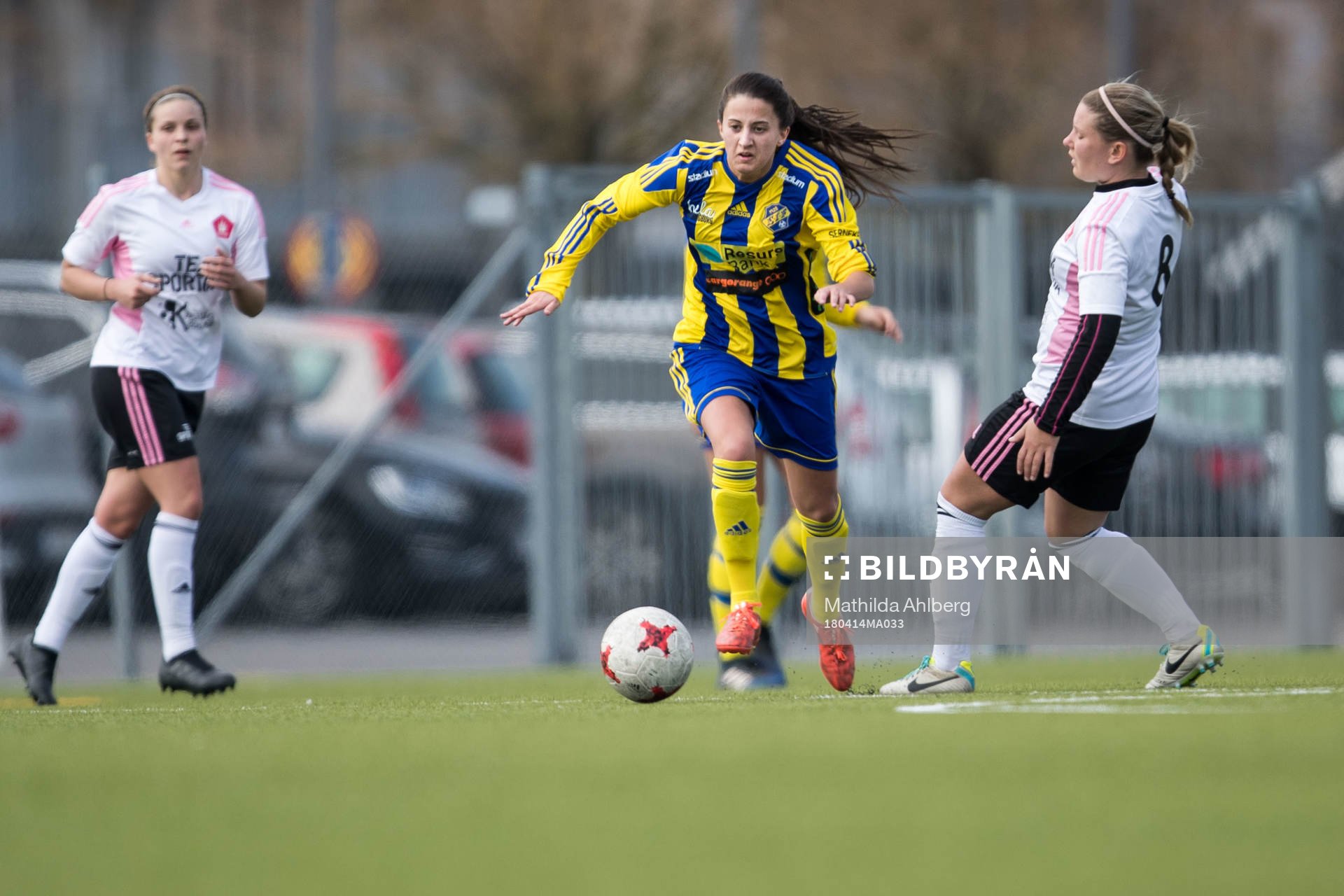 Eskilsminnes Merima Alibasic under fotbollsmatchen i Division 1 Södra mellan Eskilsminne och Karlskrona den 14 april 2018 i Helsingborg.