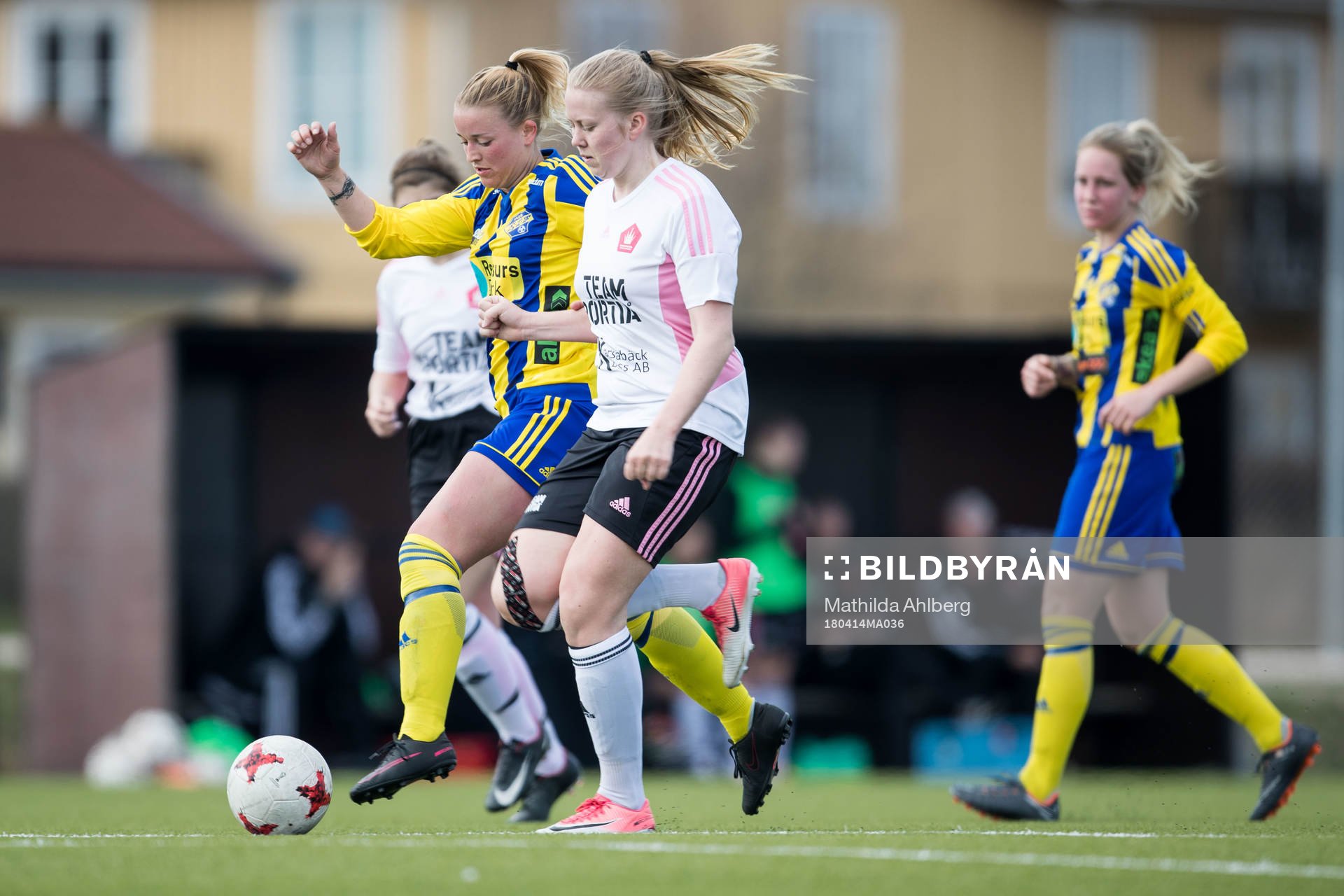 Eskilsminnes Linn Andrén i duell