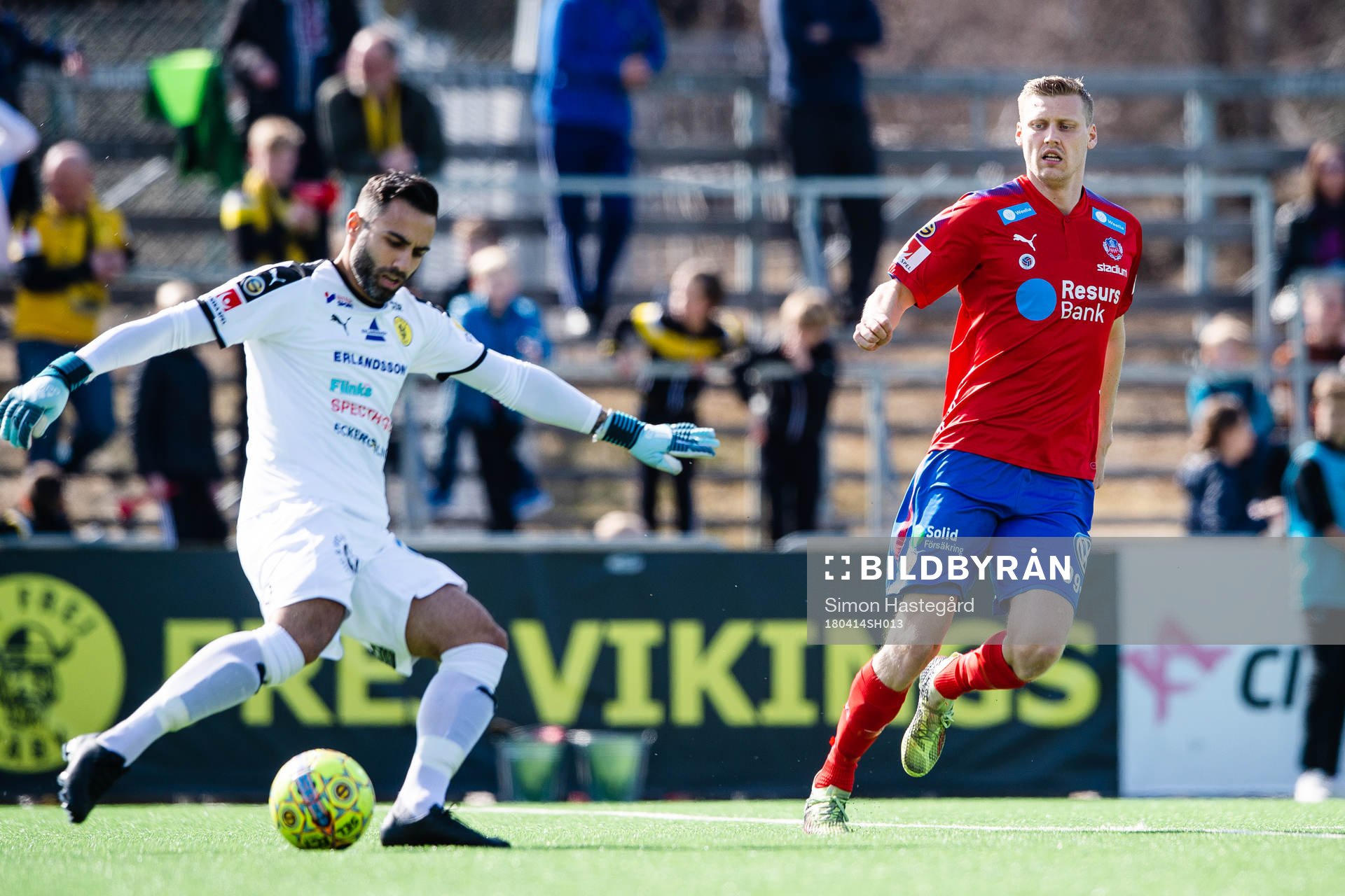 Frejs Adam Grandén och Helsingborgs Alex Timossi Andersson