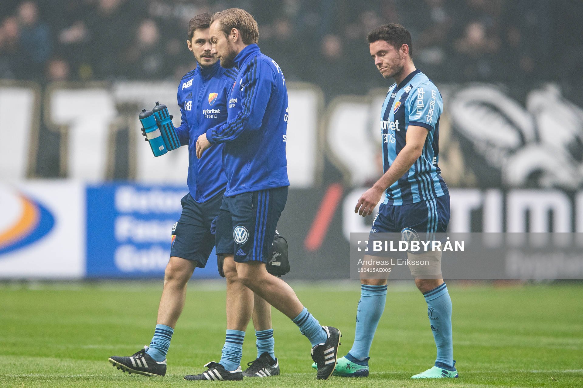 Djurgårdens Kerim Mrabti deppar när han tvingas utgå