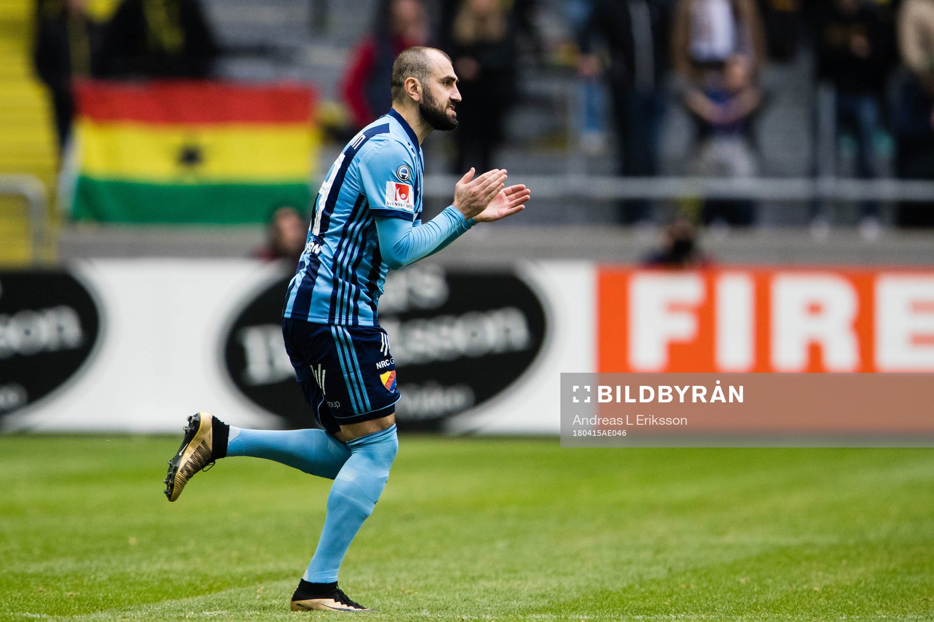 Djurgårdens Yura Movsisyan byts in
