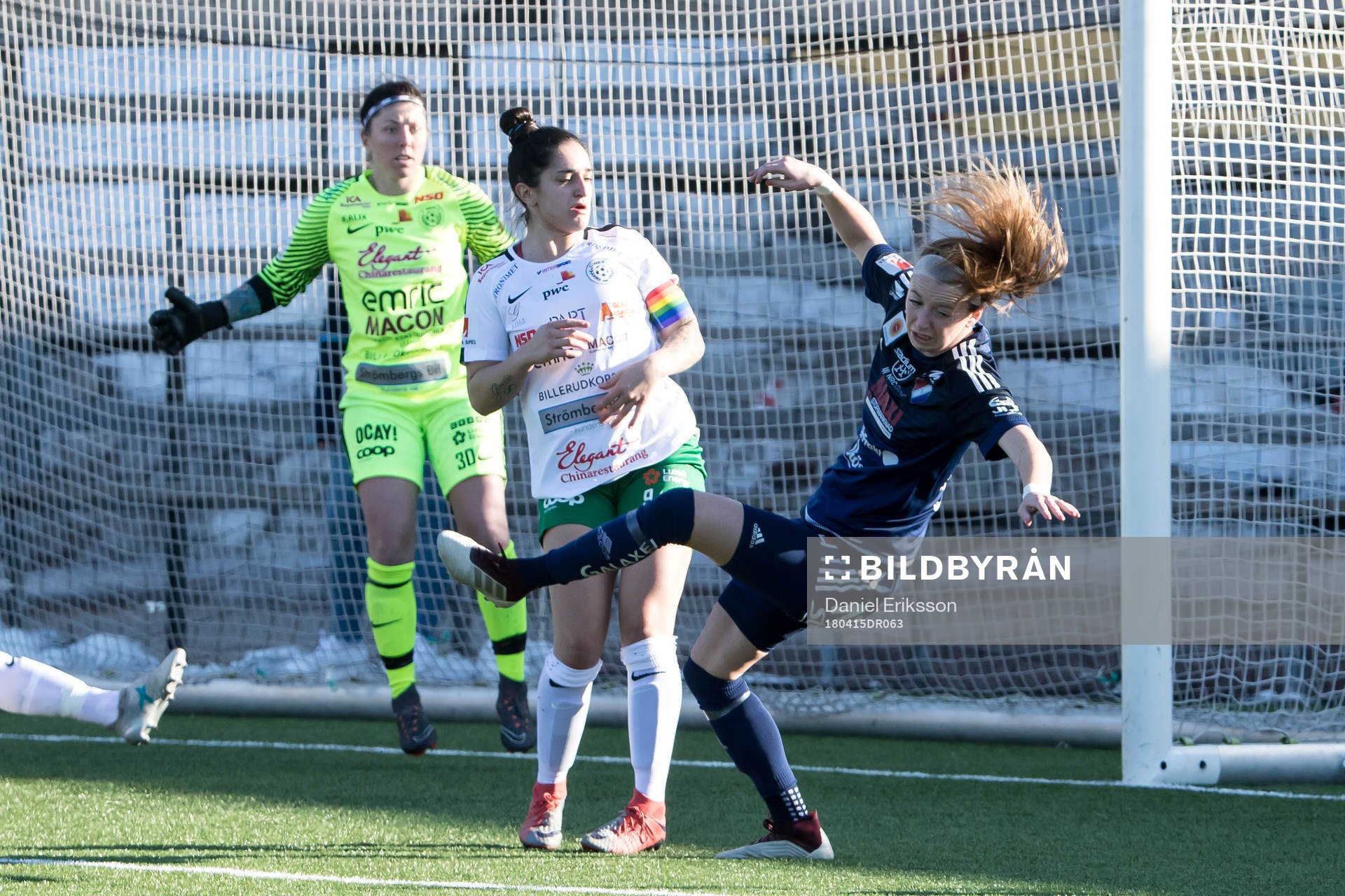Assis Fernanda Caroline da Silva och Kvarnsvedens  Chestley