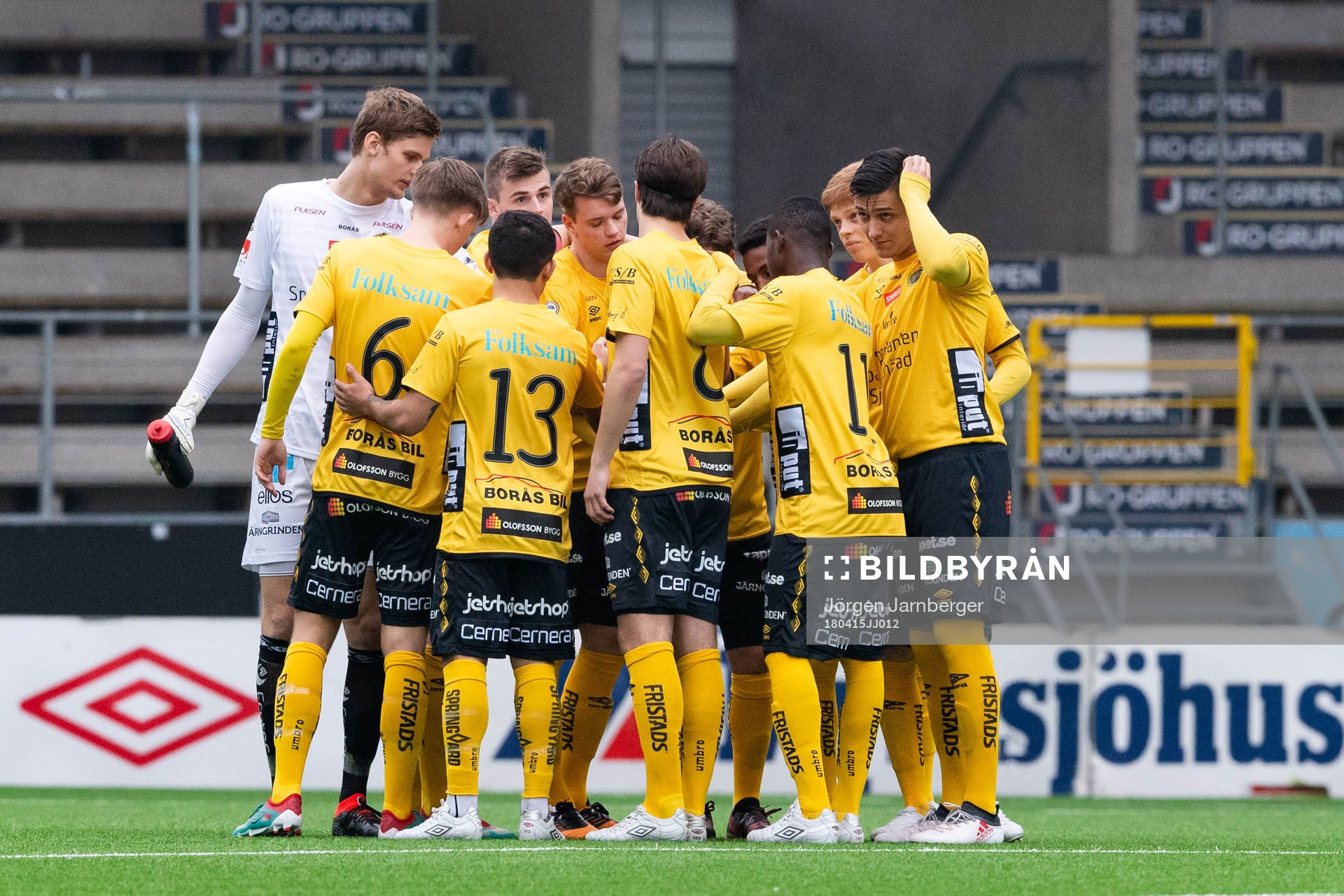 Elfsborgs spelare innan fotbollsmatchen i U19 Allsvenskan