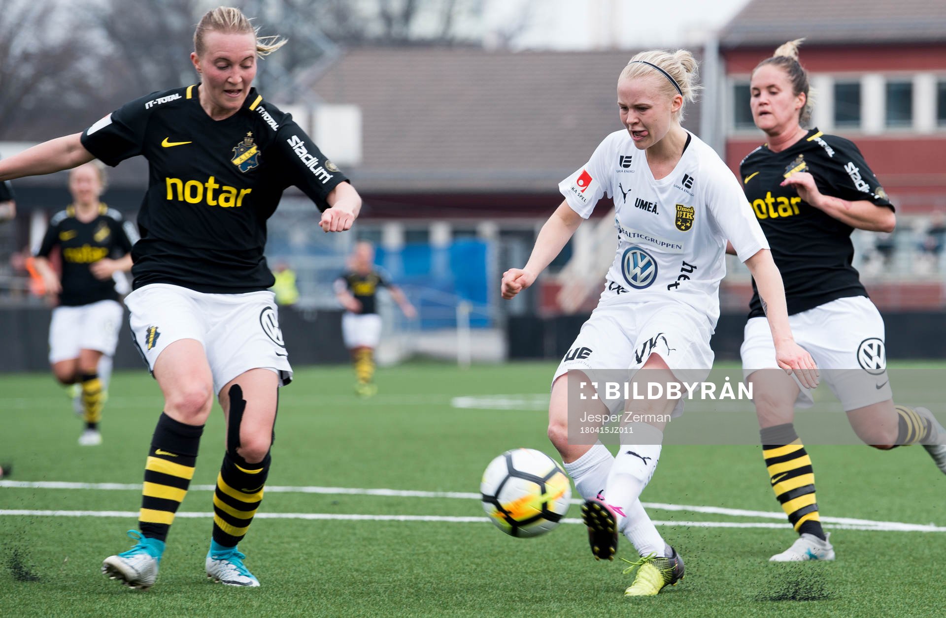 Umeås Nikolina Lundin Lundström skjuter 2-0