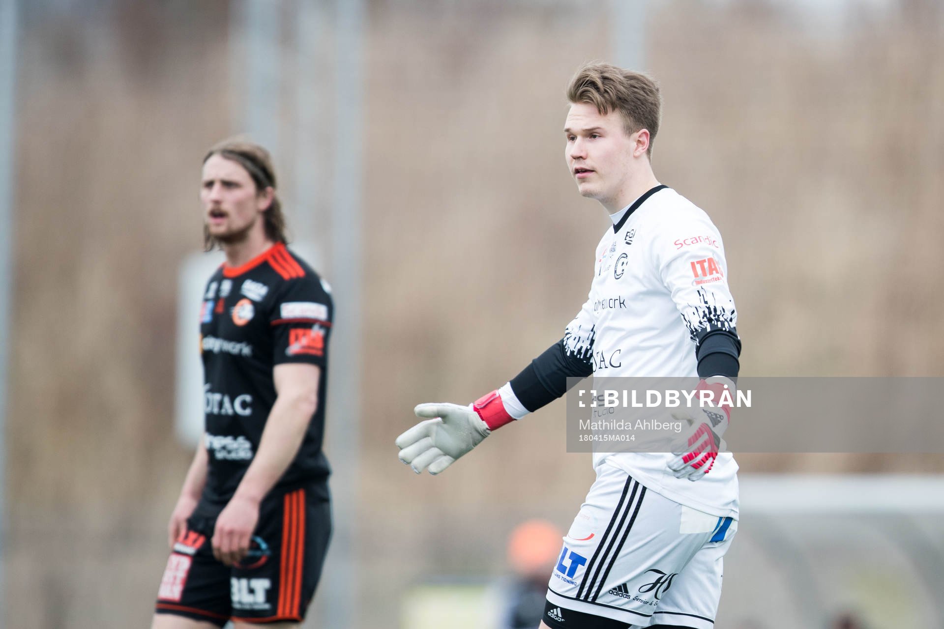 Karlskronas målvakt Philip Olsson deppar
