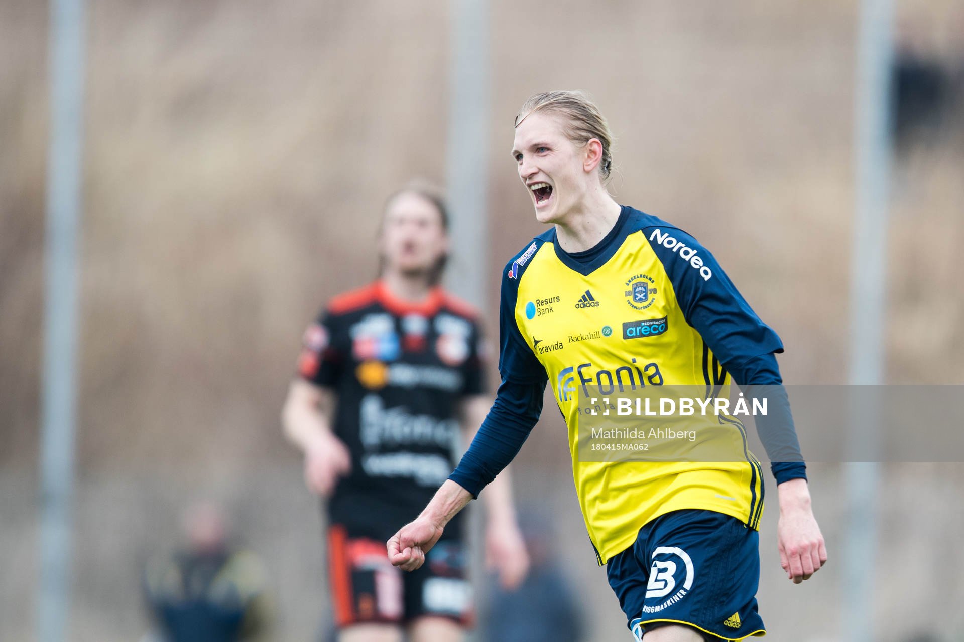 Ängelholms Andreas Karlsson jublar under fotbollsmatchen i Division 1 Södra mellan Ängelholm och Karlskrona den 15 april 2018 i Ängelholm.