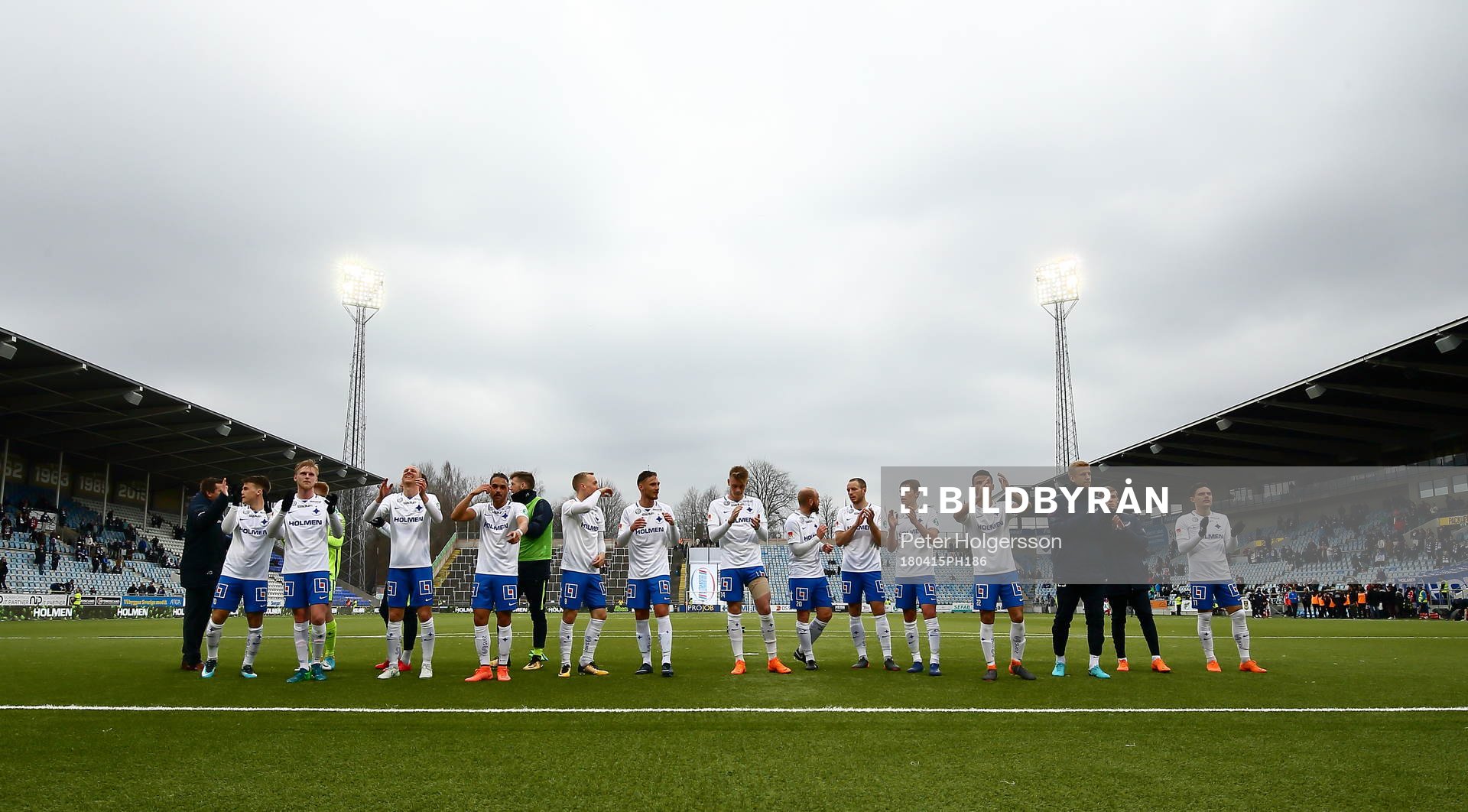 orrköpings spelare jublar under fotbollsmatchen i Allsvenskan mellan Norrköping och Kalmar den 15 april 2018 i Norrköping.